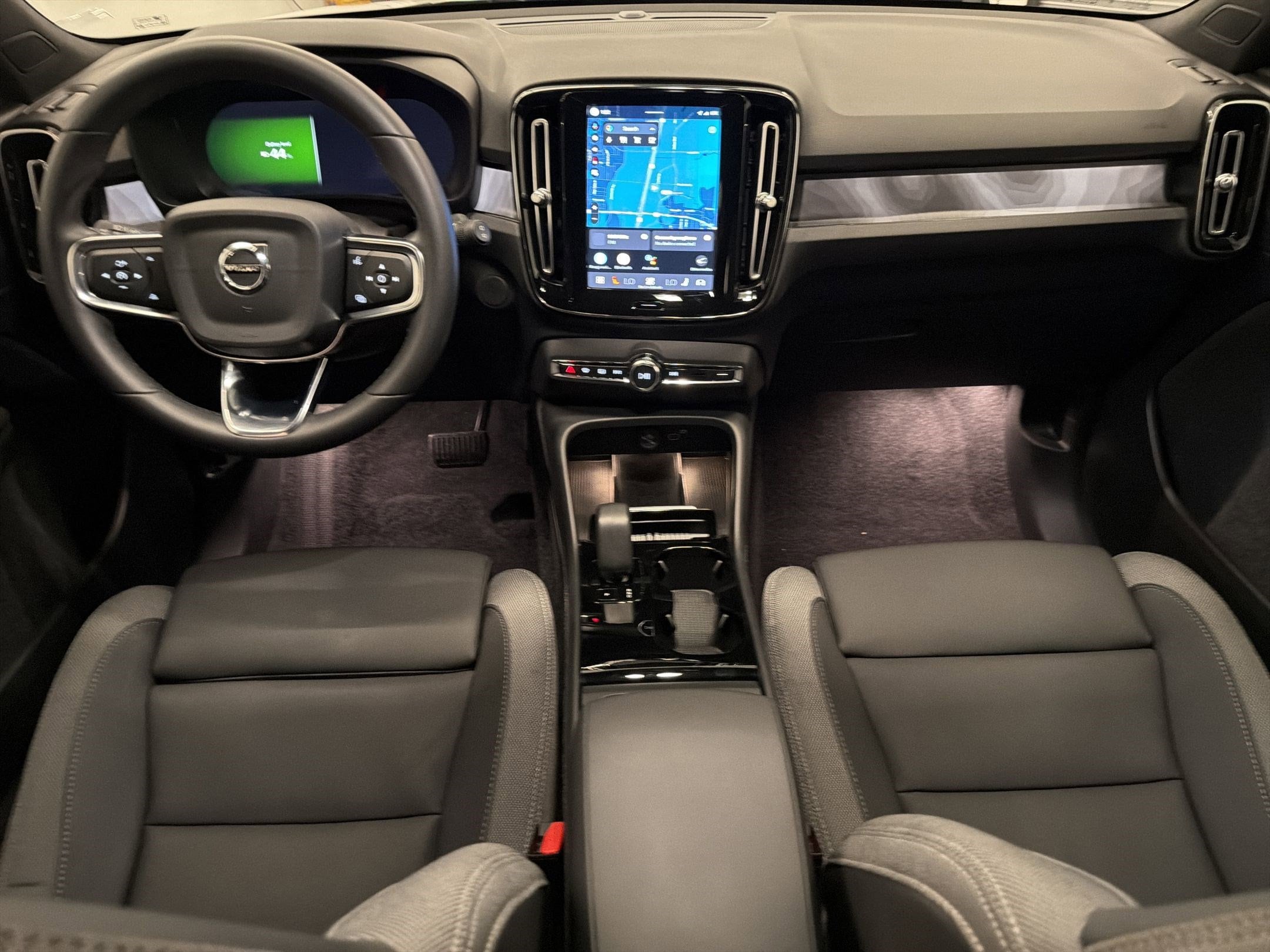 2023 Volvo XC40 Core - Photo 15