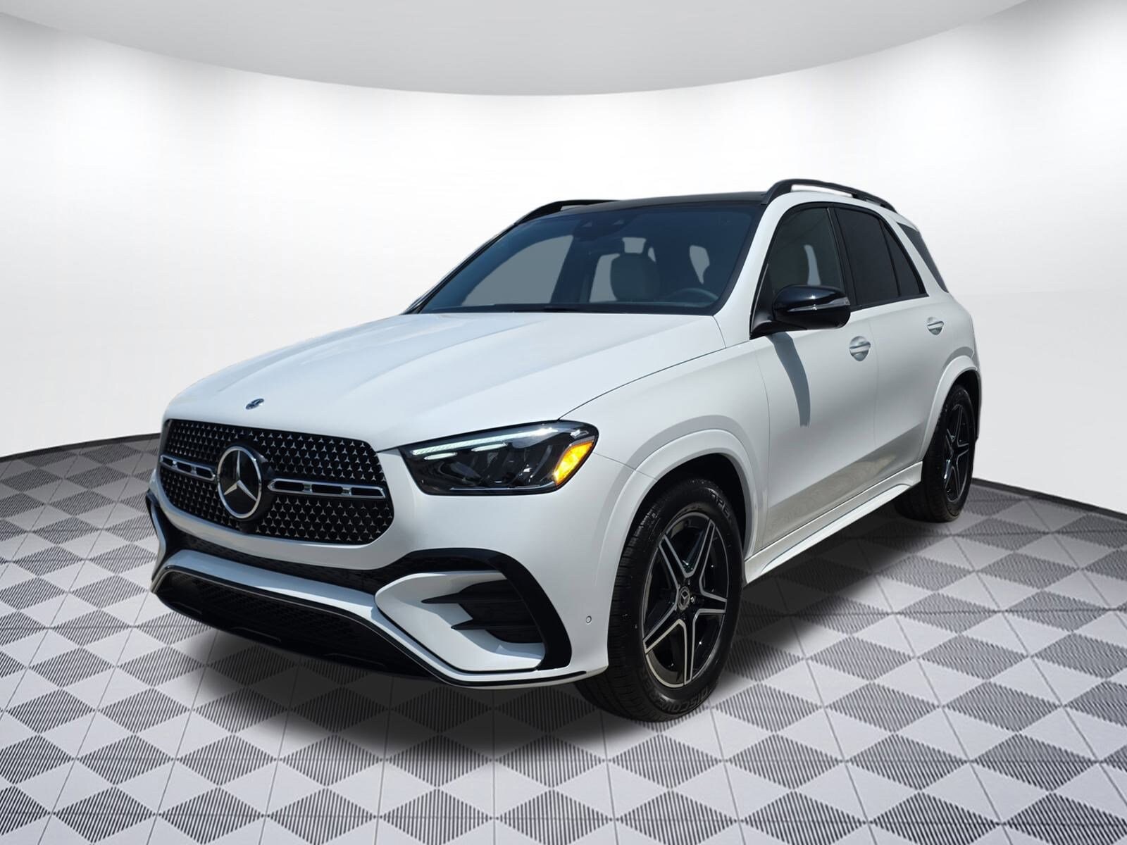 2025 Mercedes Benz GLE 450 4MATIC photo 4