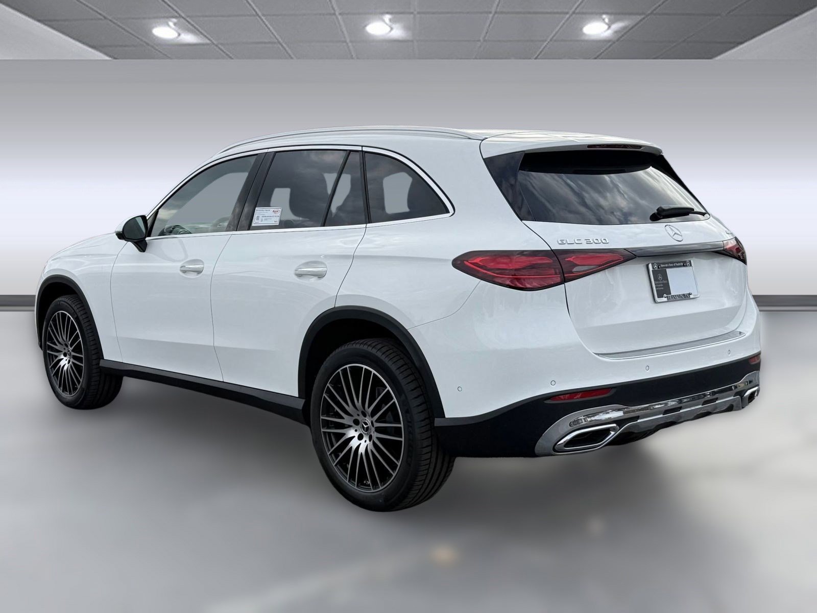 2026 Mercedes Benz GLC 300 4MATIC photo 3