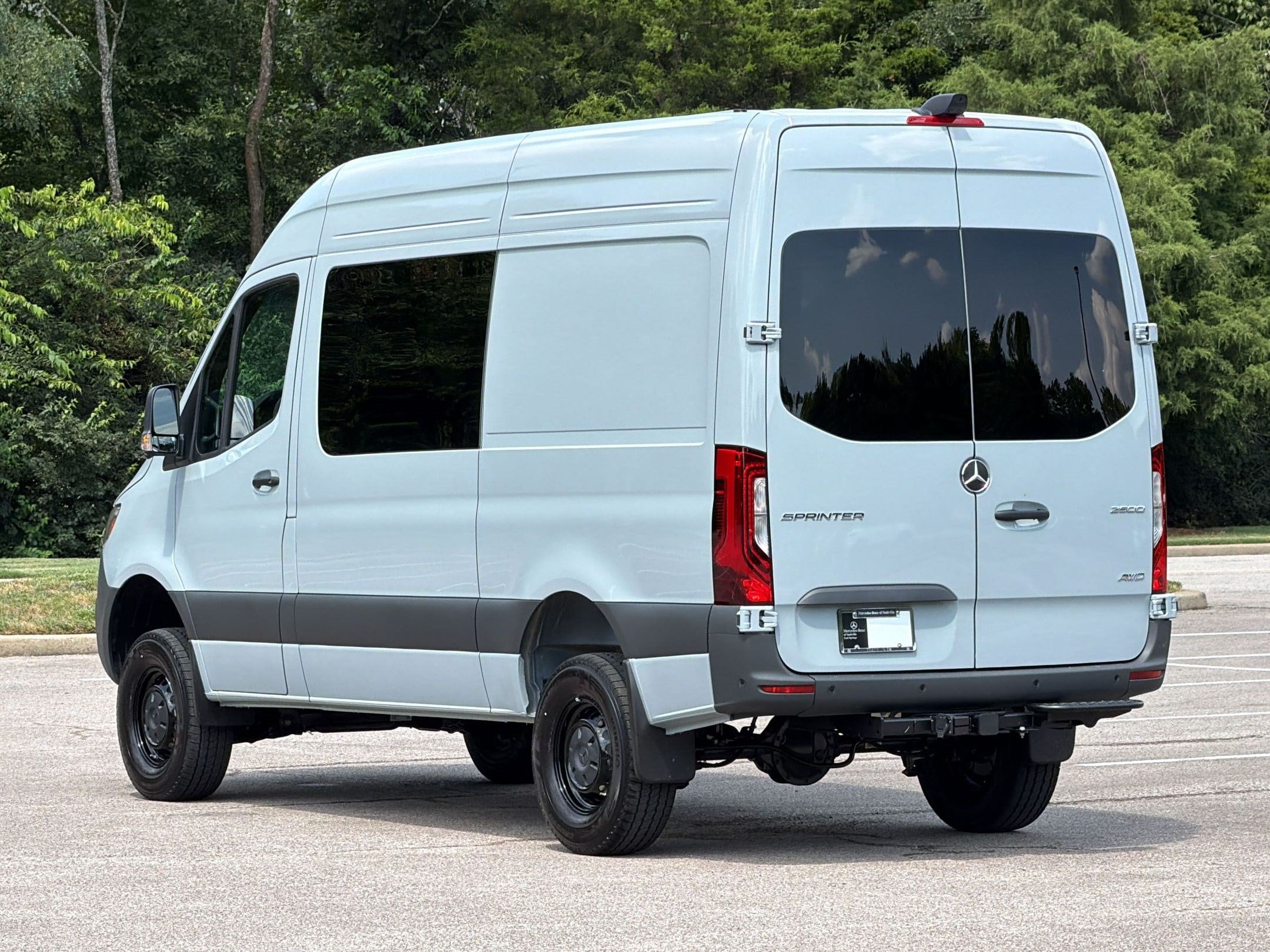2026 Mercedes-Benz Sprinter Crew Van Sprinter 2500 High Roof4-Cyl Diesel HO (2500 High 2500 High Roof I4 Diesel HO 144 AWD