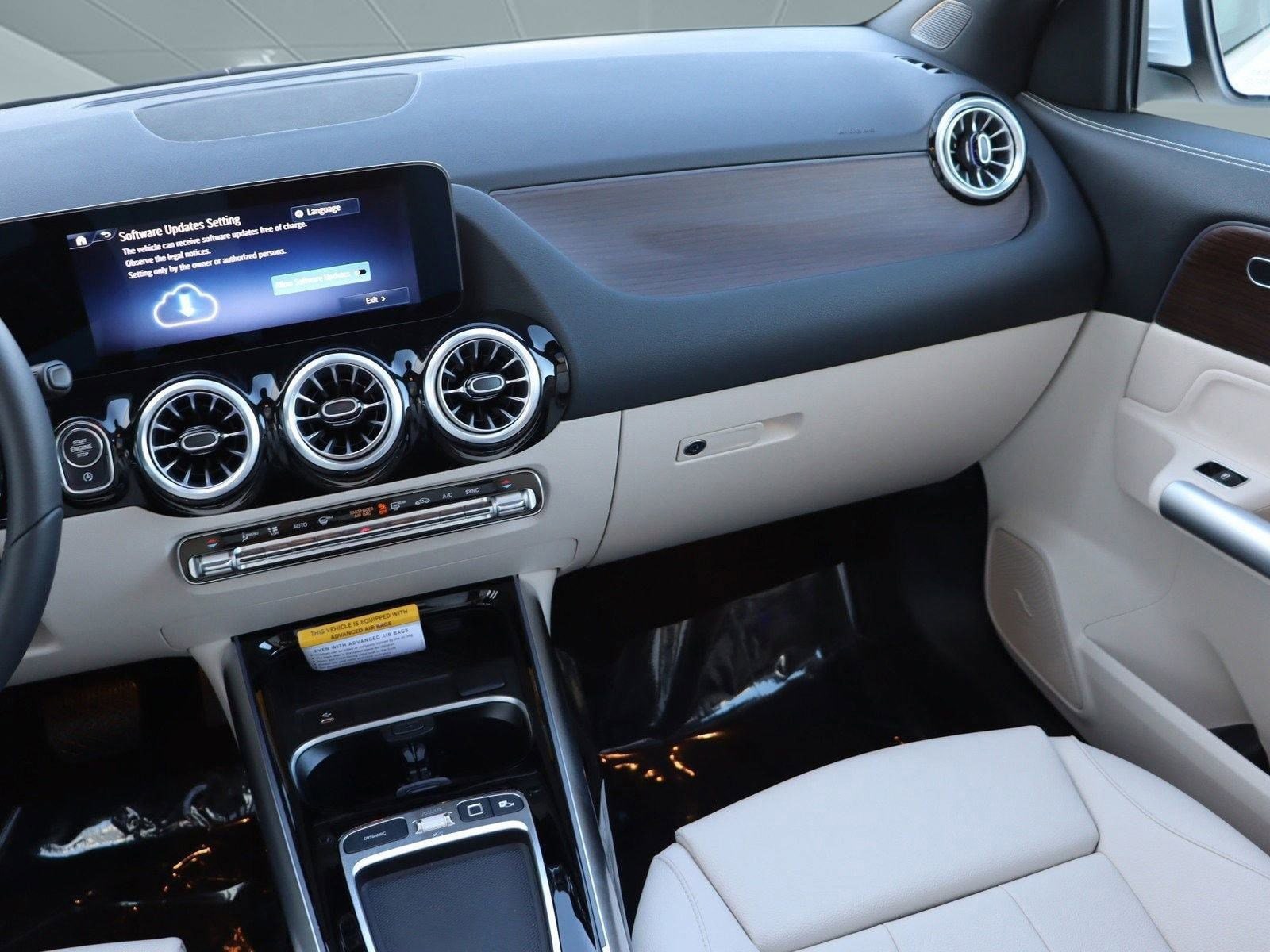 2025 Mercedes-Benz GLA GLA250 - Photo 24