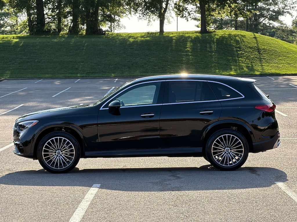 New 2026 Mercedes-Benz GLC 300 SUV