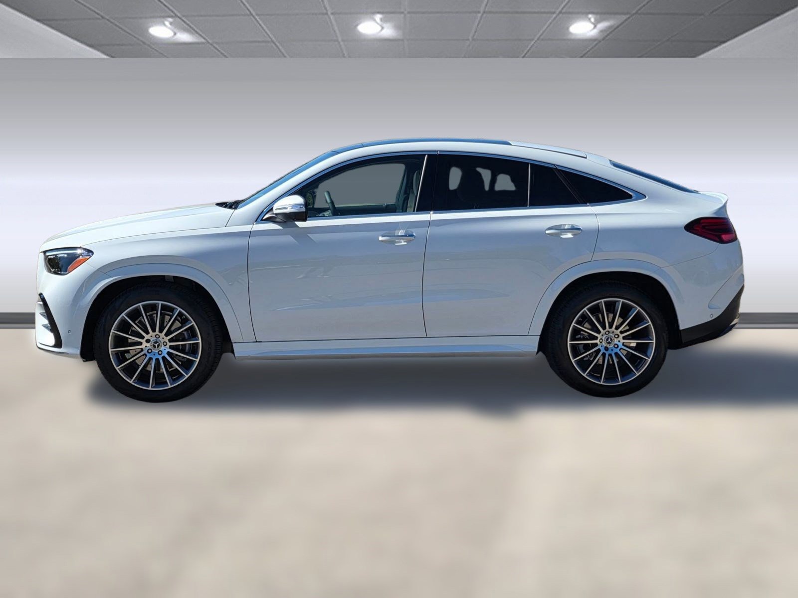 2026 Mercedes Benz GLE 450 4MATIC photo 2