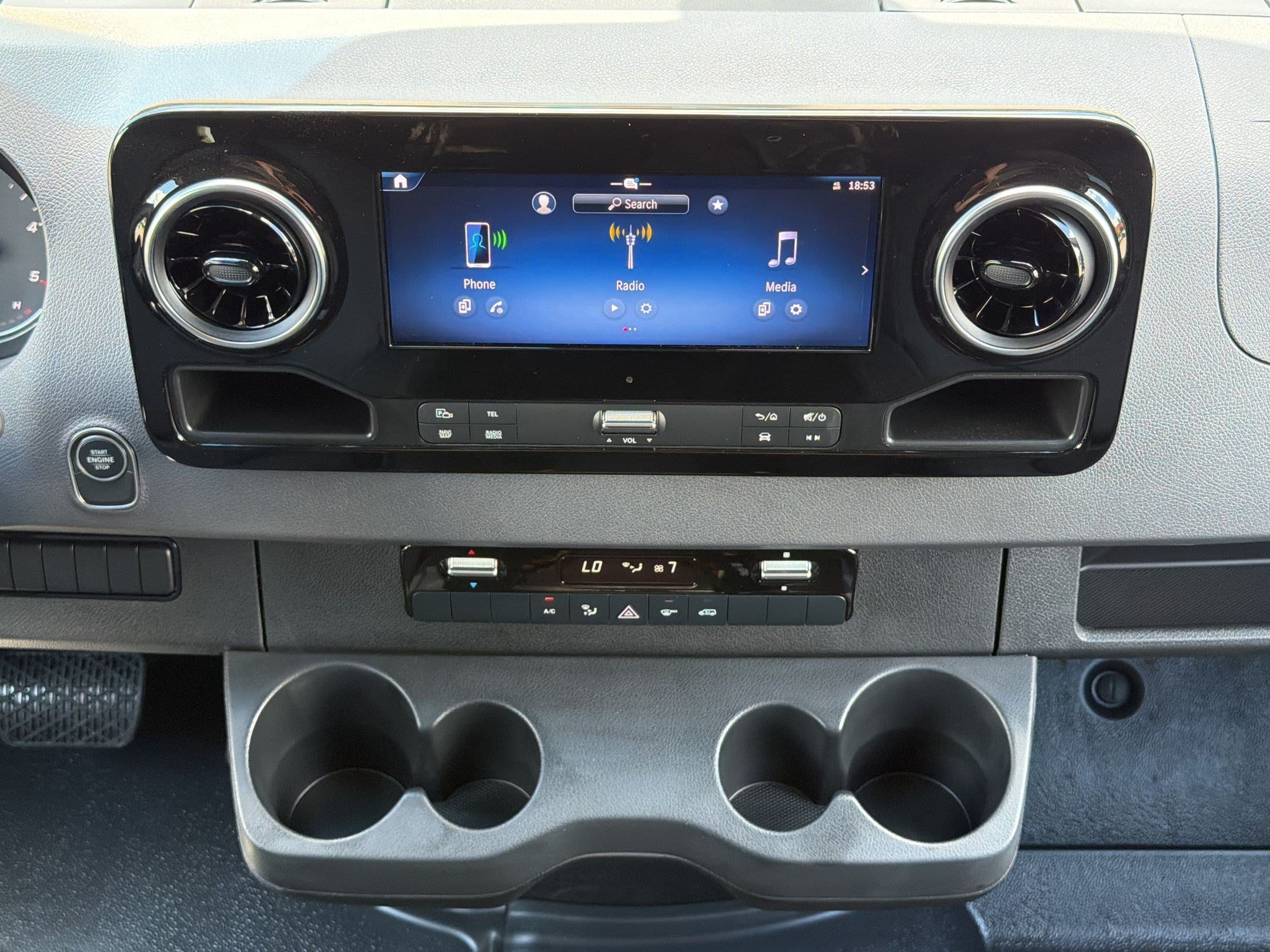 2025 Mercedes-Benz Sprinter Crew Van Base - Photo 20