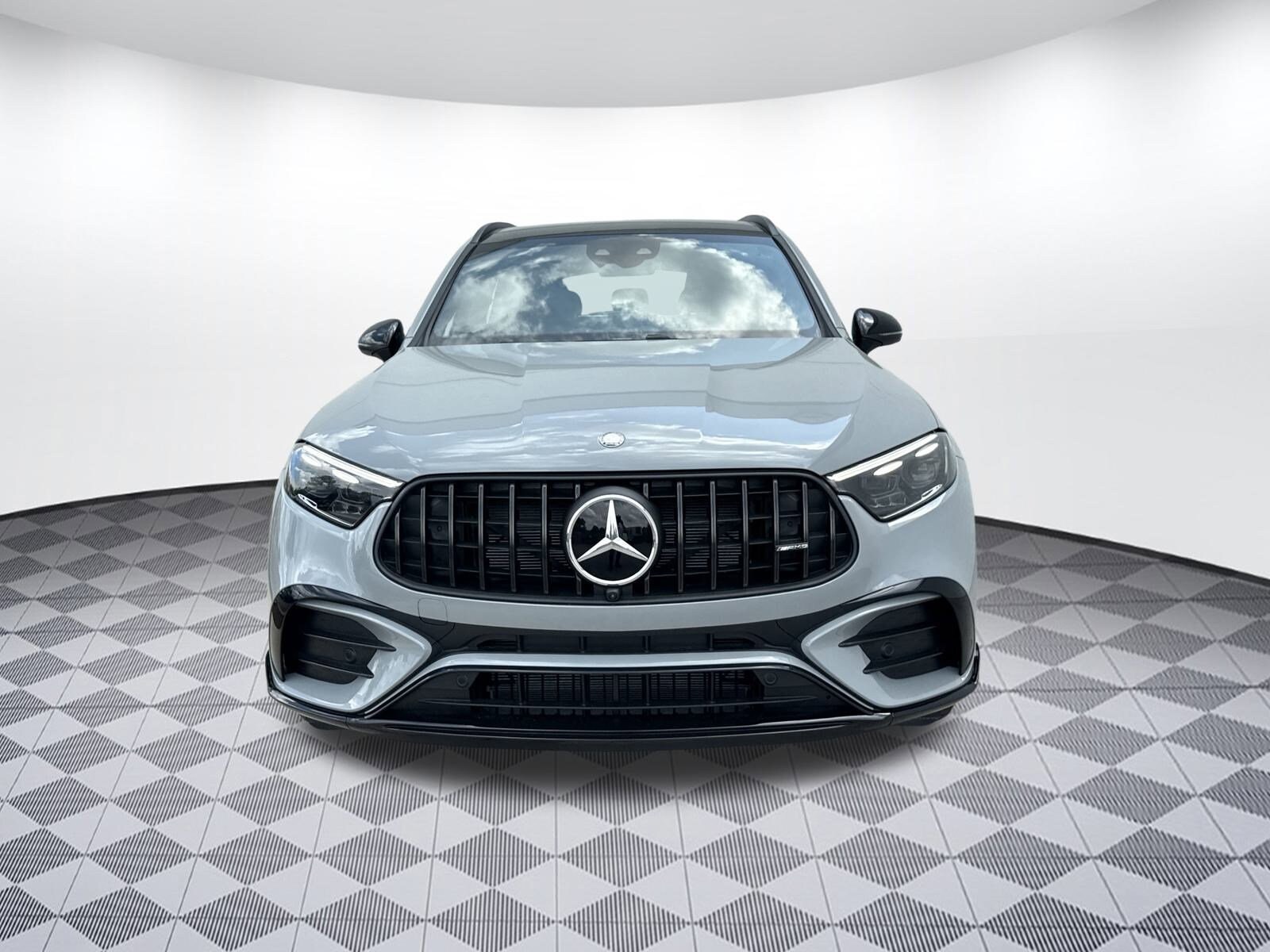 2025 Mercedes Benz GLC AMG 63 4MATIC photo 3