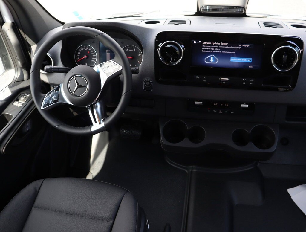 New 2025 Mercedes-Benz Sprinter Cargo Van 2500 High Roof I4 Diesel HO 170 RWD 2500 High Roof I4 Diesel HO 170 RWD