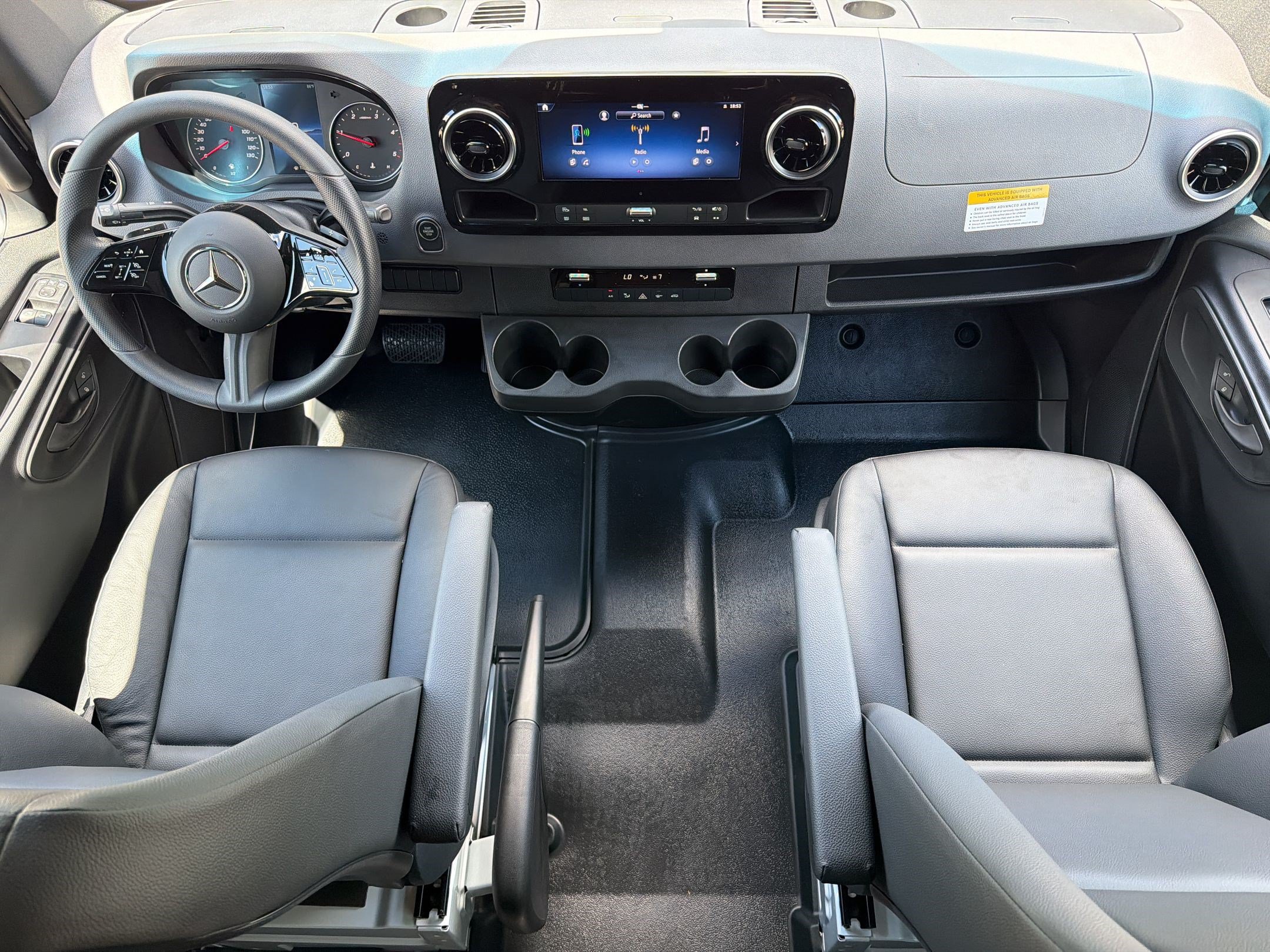 2025 Mercedes-Benz Sprinter Crew Van Base - Photo 18
