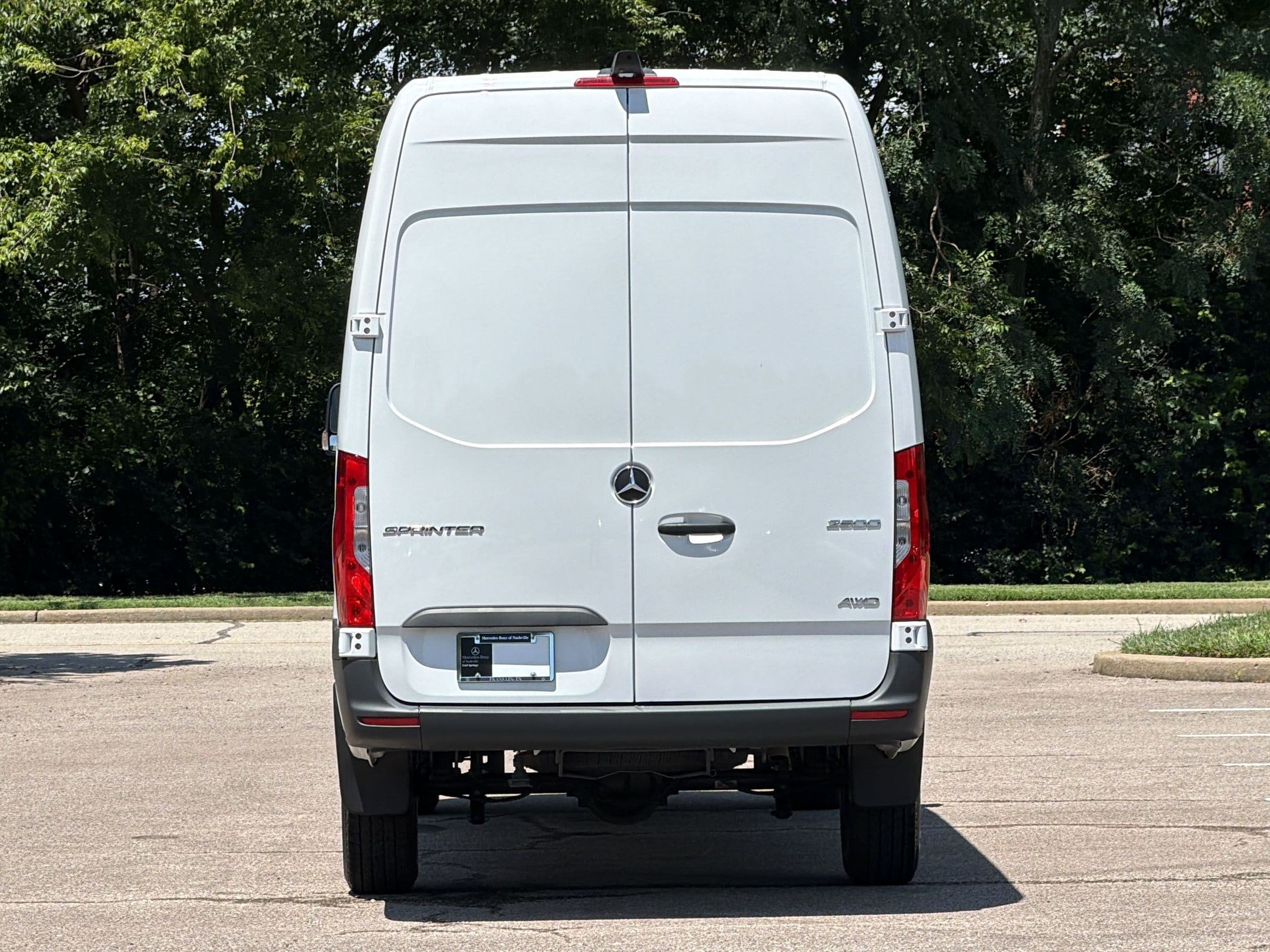 2025 Mercedes-Benz Sprinter Crew Van Base - Photo 12