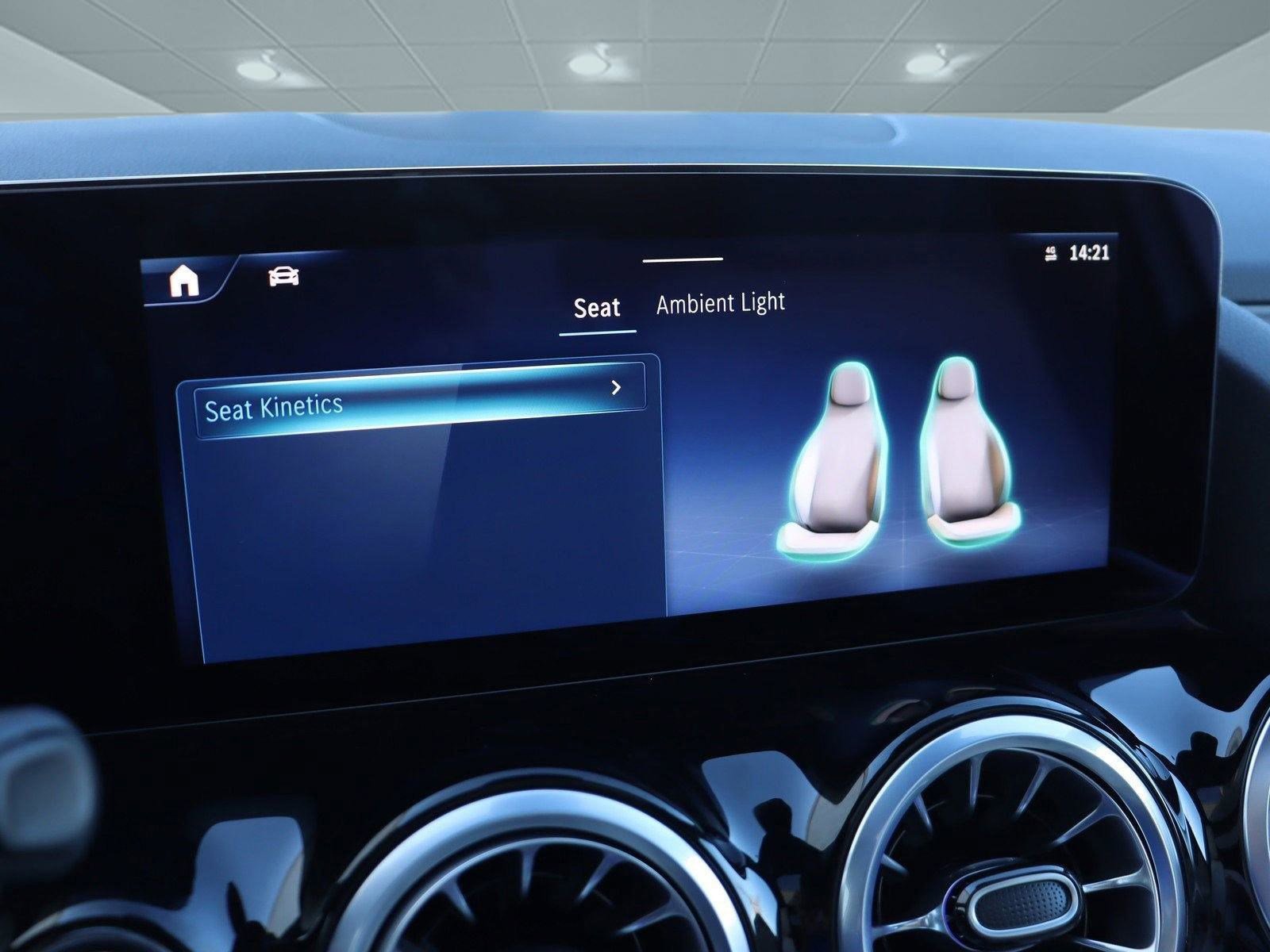 2025 Mercedes-Benz GLA GLA250 - Photo 39