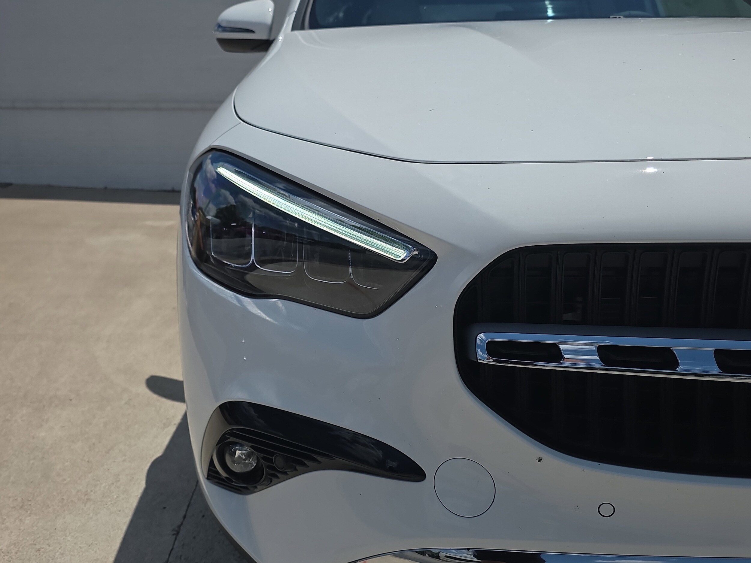 2025 Mercedes Benz GLA 250 4MATIC photo 2