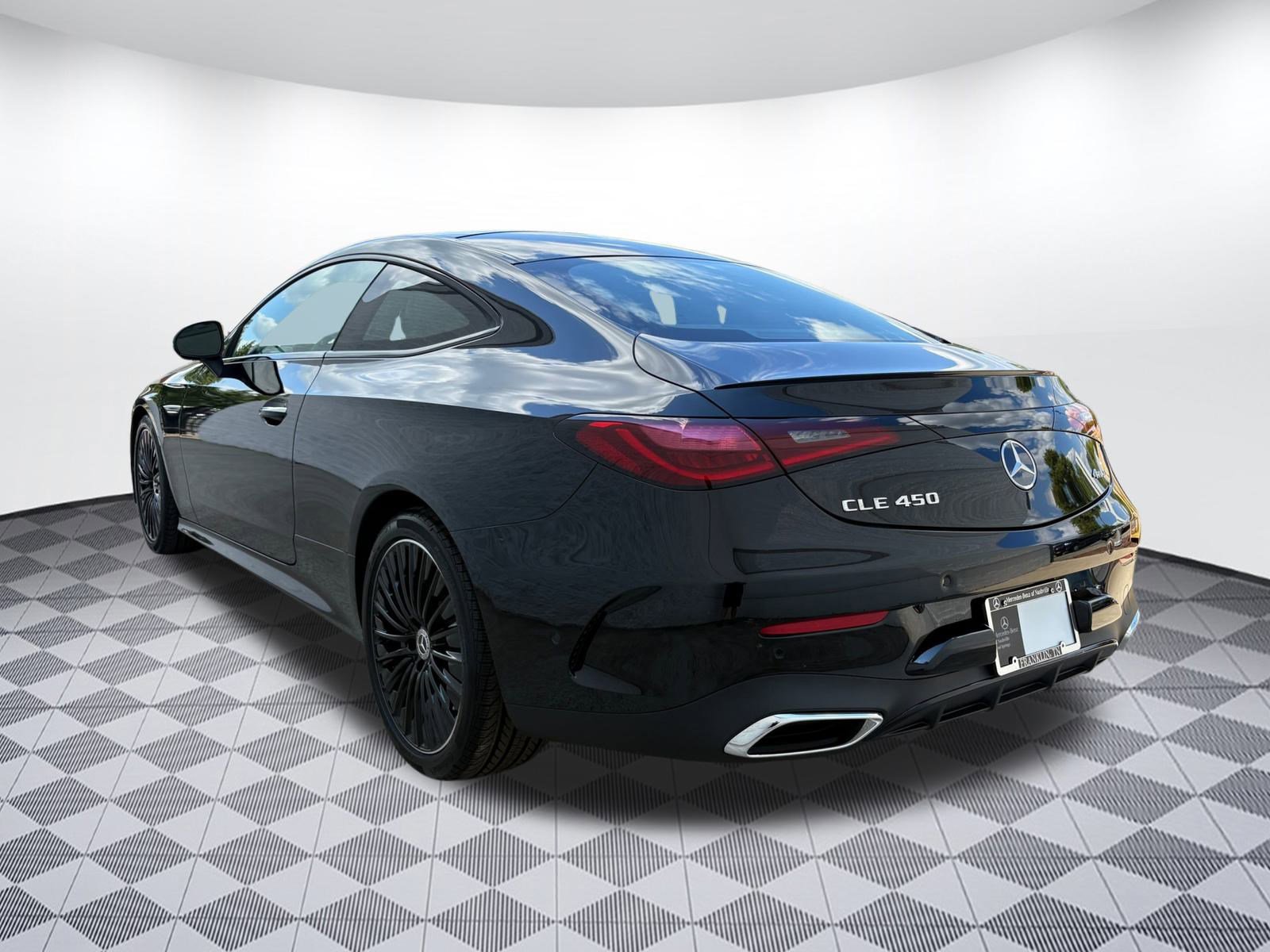 2026 Mercedes Benz CLE 450 4MATIC photo 3