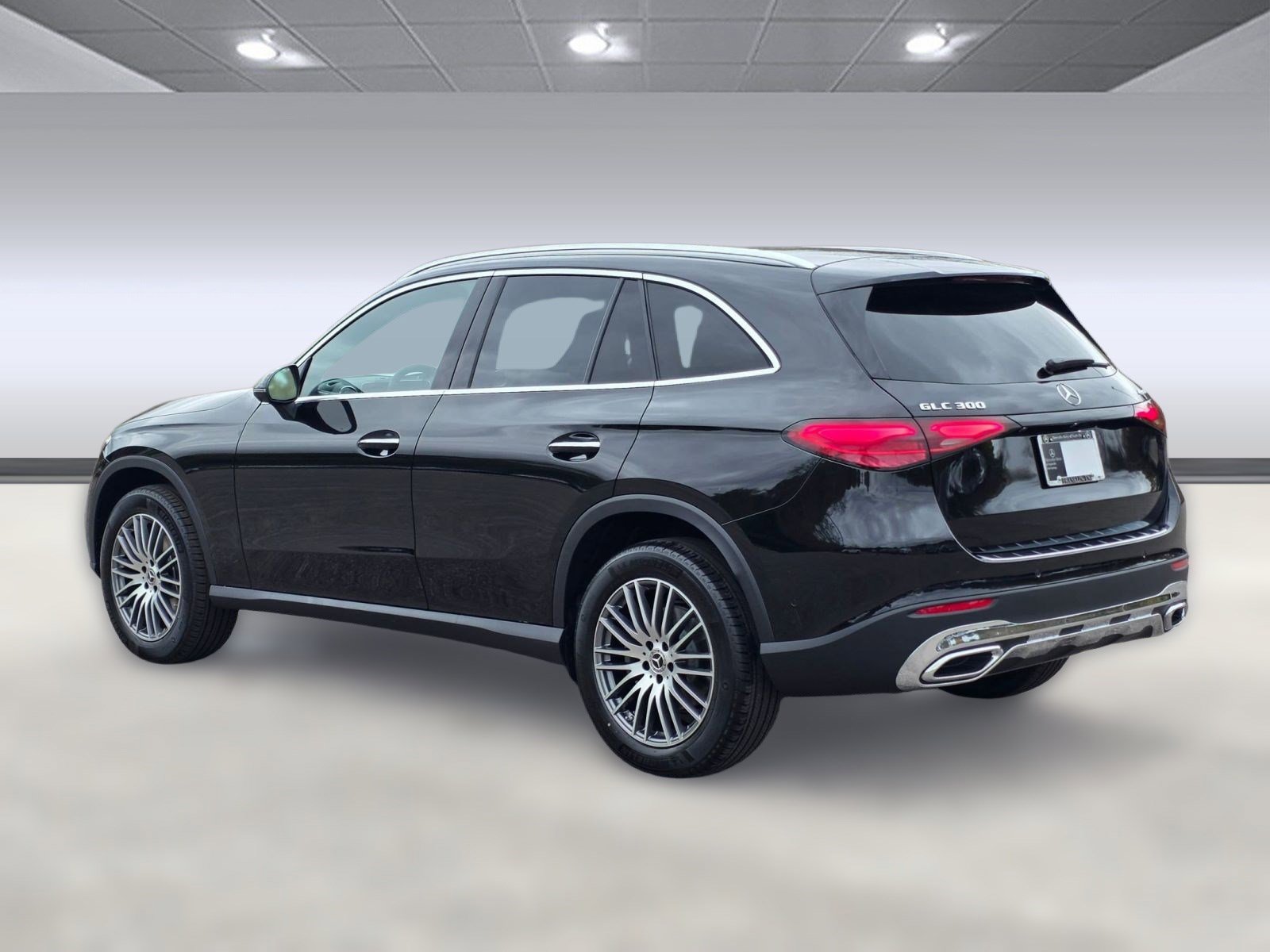 2026 Mercedes Benz GLC 300 4MATIC photo 3