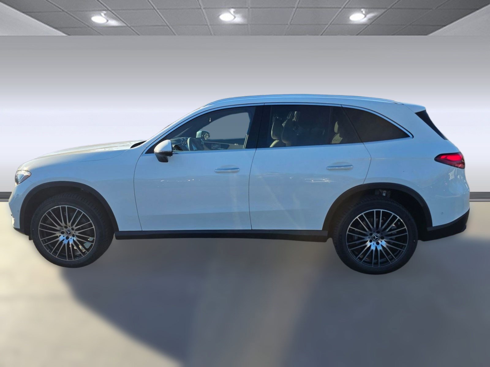 2026 Mercedes Benz GLC 300 4MATIC photo 2