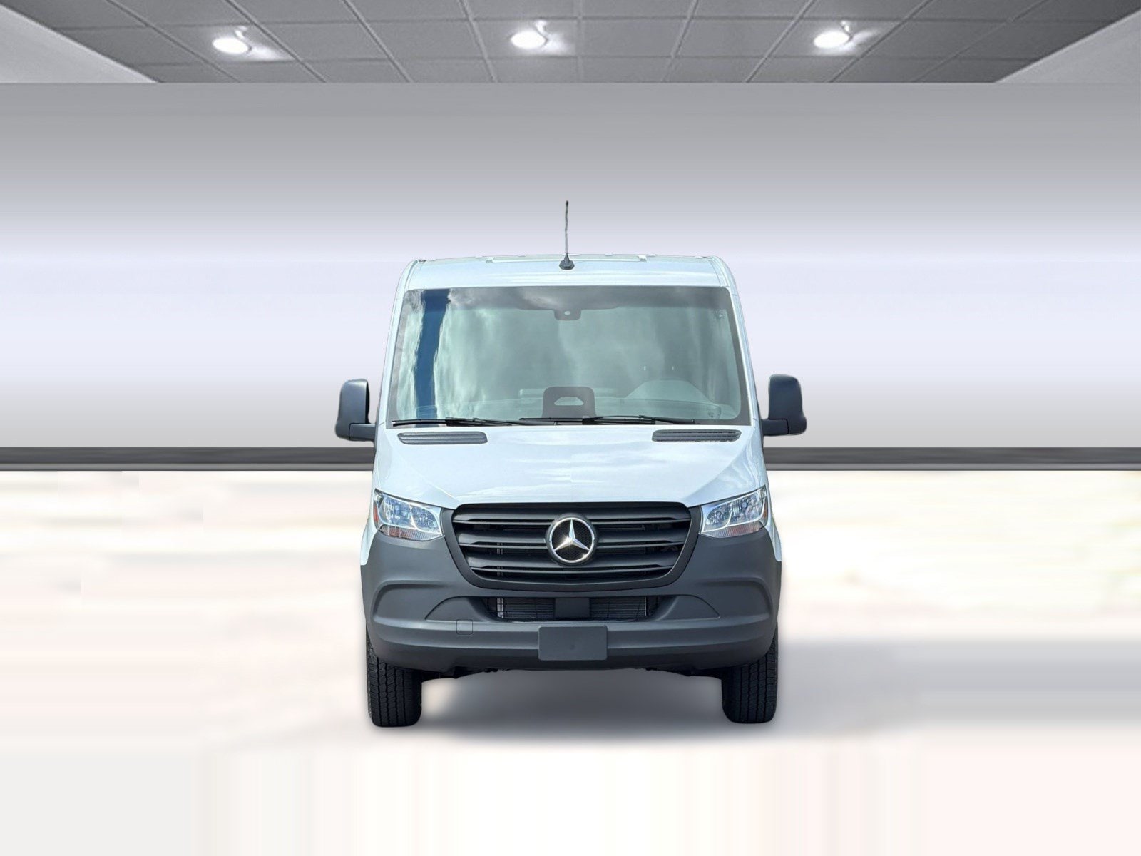 Sprinter Cargo Van 2500 Standard Roof I4 Diesel HO 144 RWD 2500 Standard Roof I4 Diesel HO 144 RWD