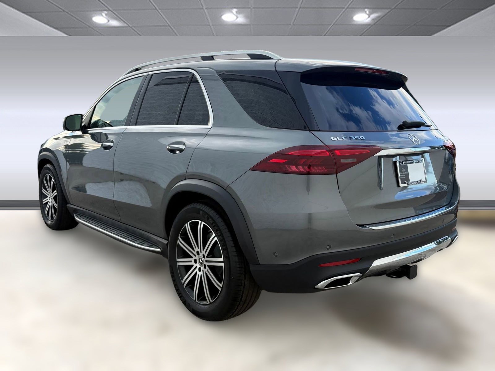 2026 Mercedes Benz GLE 350 4MATIC photo 3