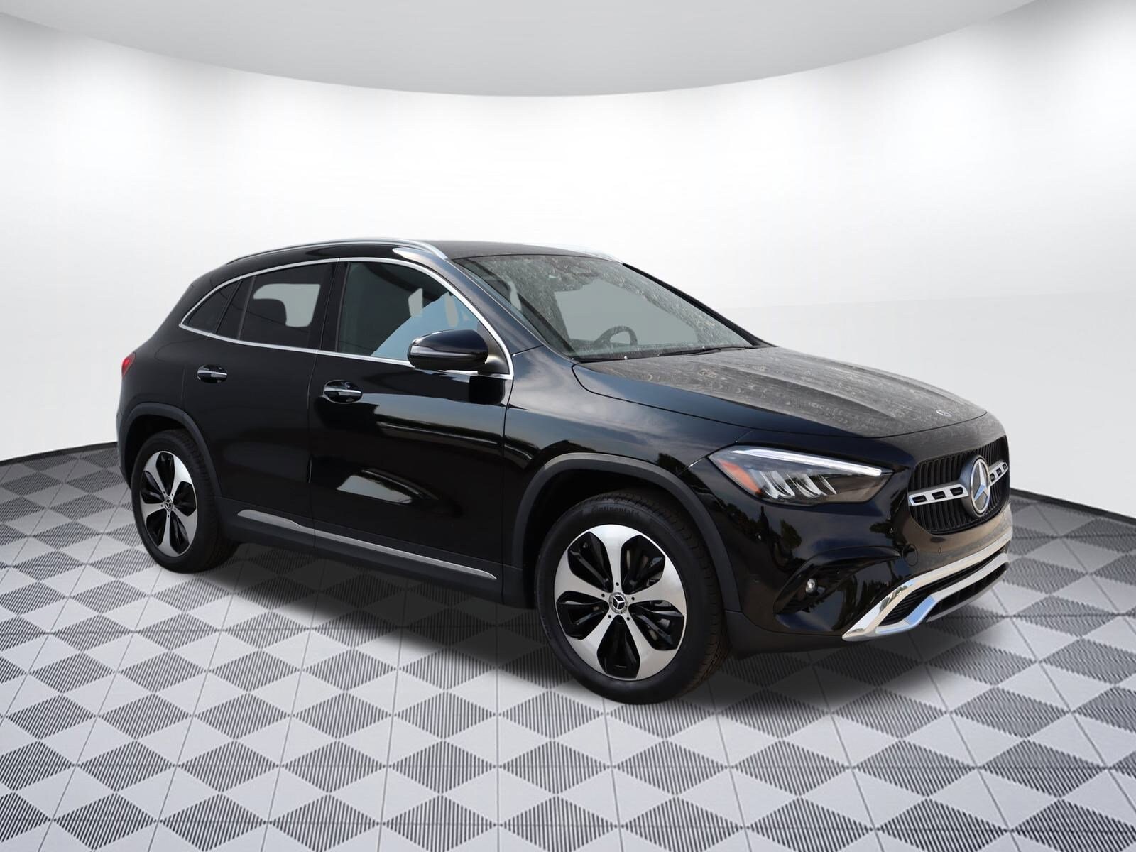 2025 Mercedes Benz GLA 250 photo 3