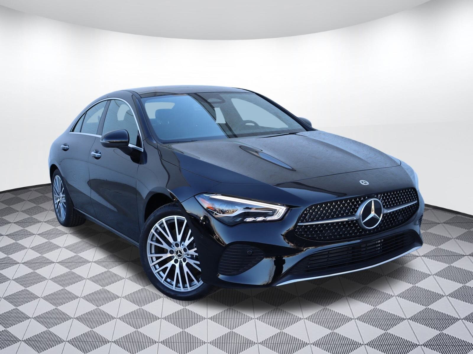 2025 Mercedes Benz CLA 250 photo 2