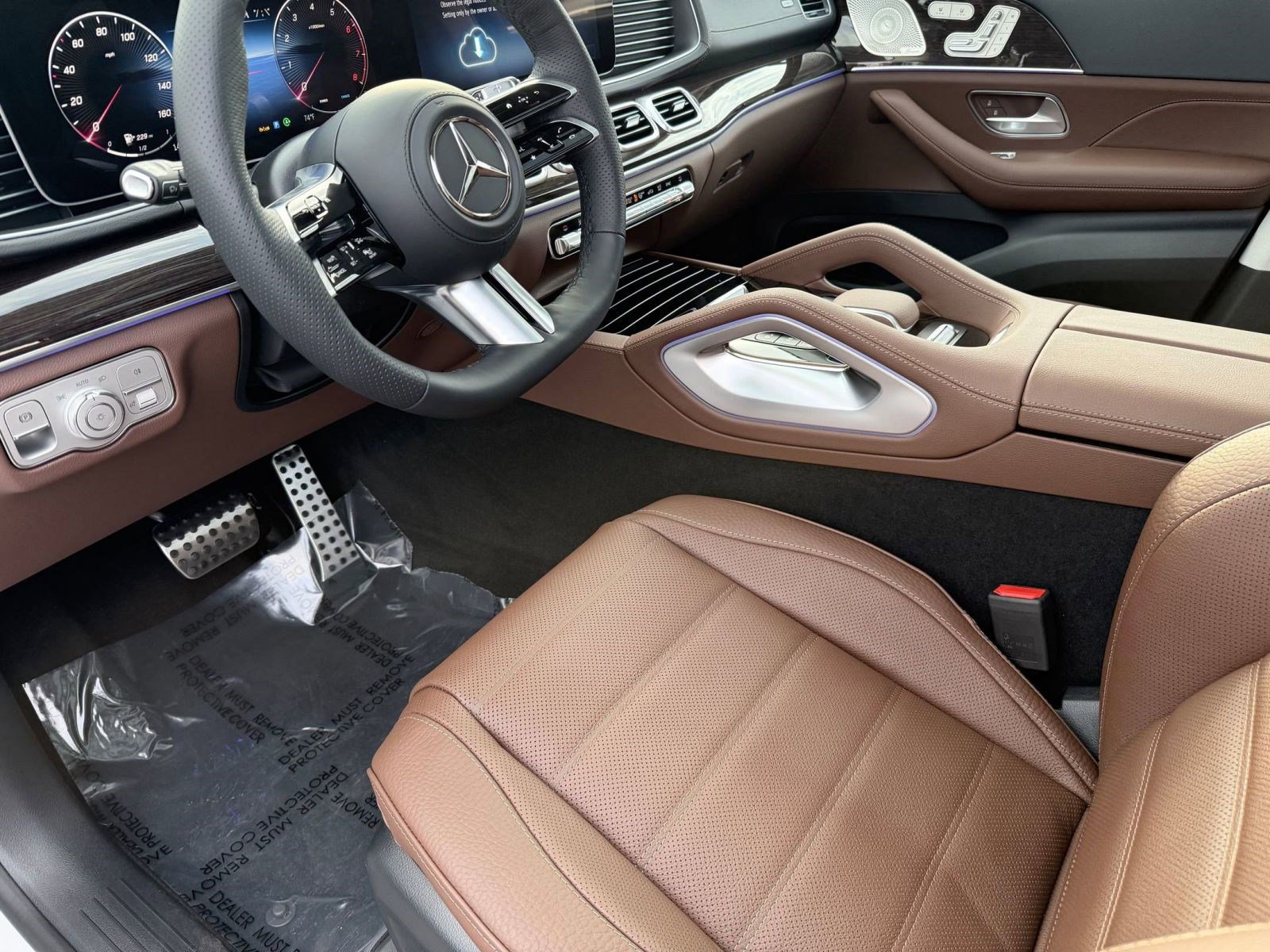 2026 Mercedes Benz GLS 450 4MATIC photo 3