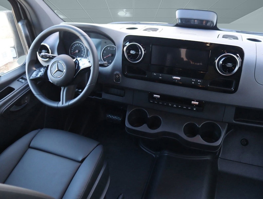 New 2025 Mercedes-Benz Sprinter Passenger Van 2500 High RoofI4 Diesel HO 144 RWD 2500 High Roof I4 Diesel HO 144 RWD