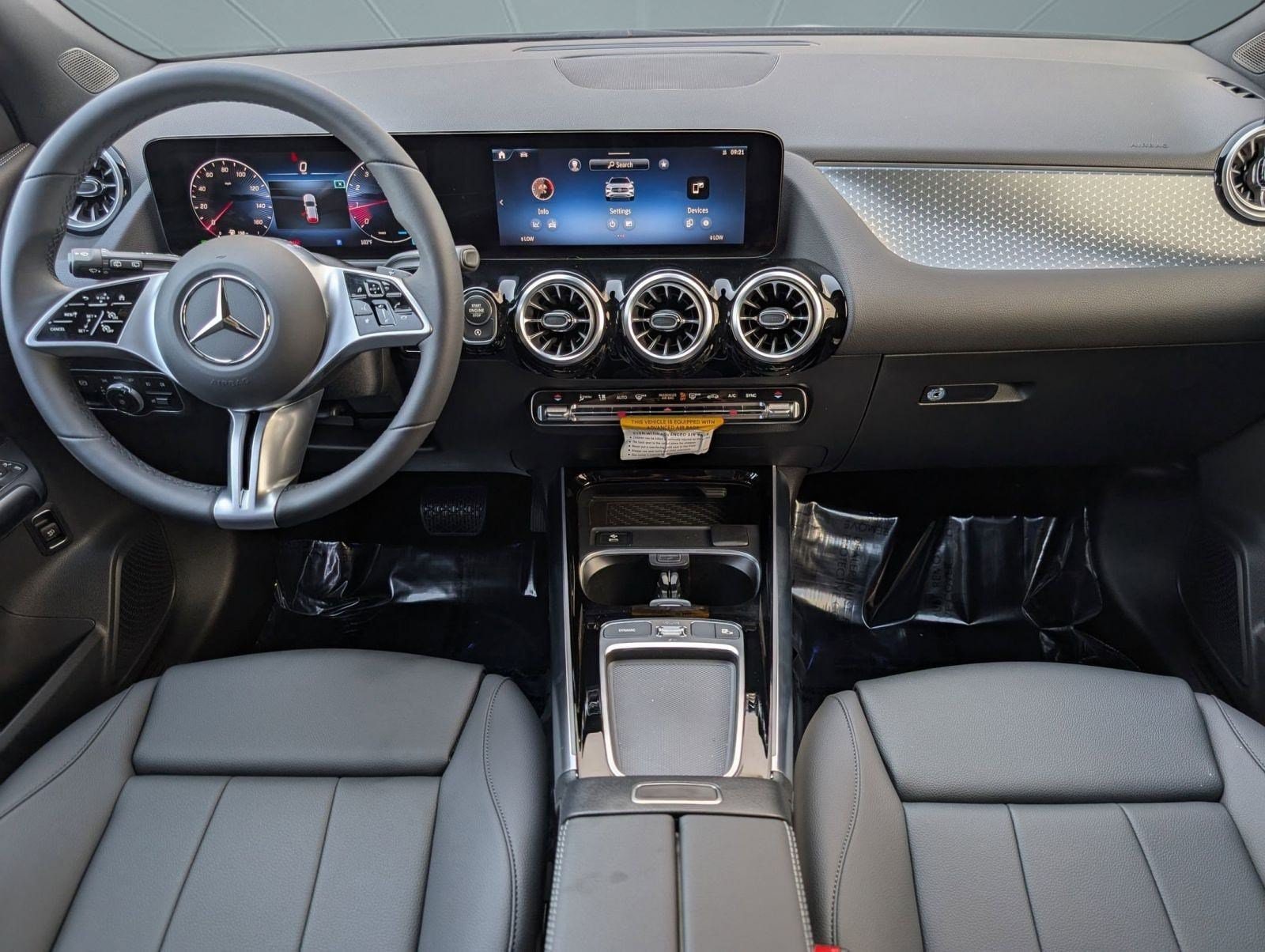 2025 Mercedes-Benz GLA GLA250 - Photo 17