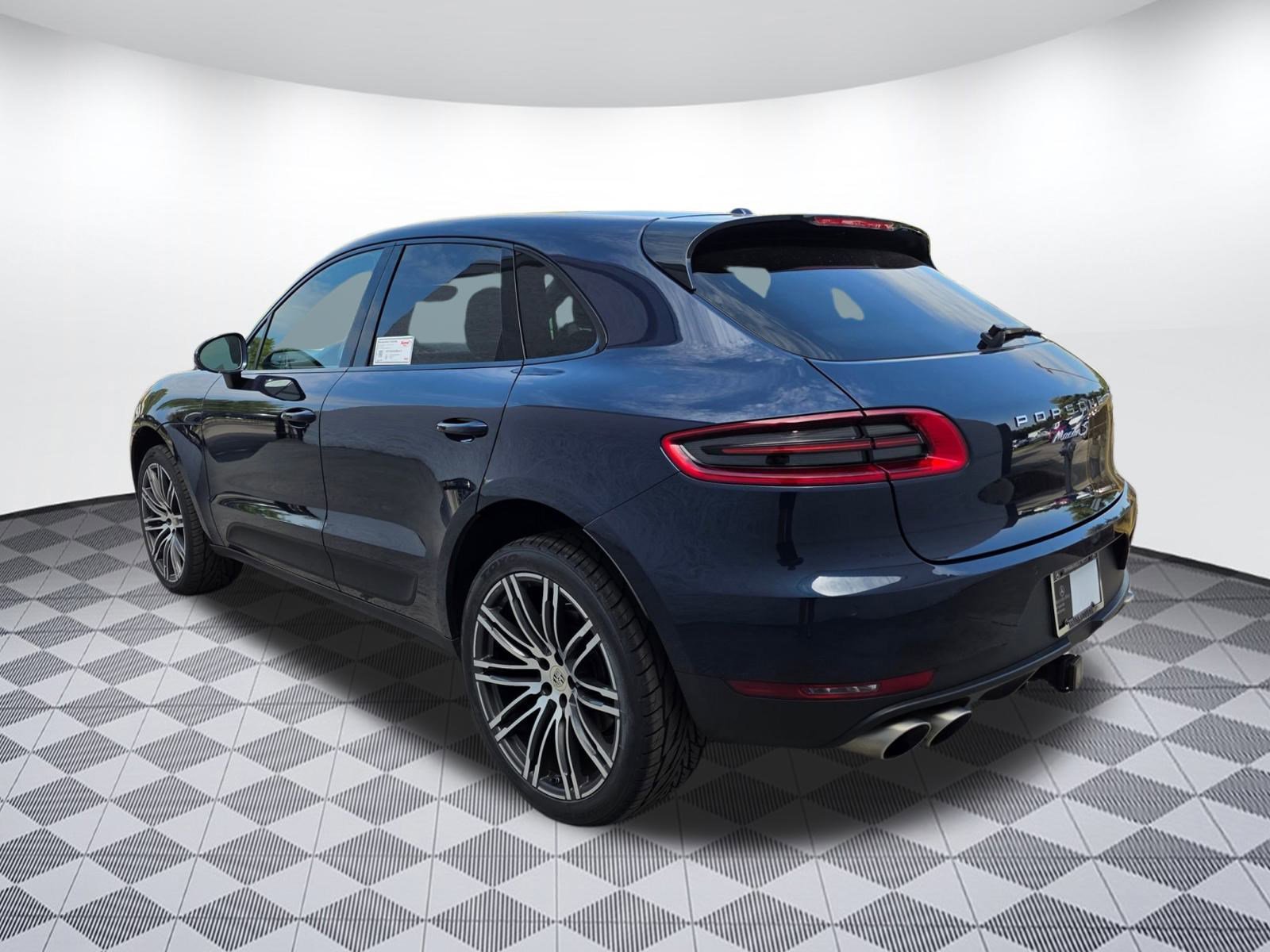 2017 Porsche Macan S photo 2