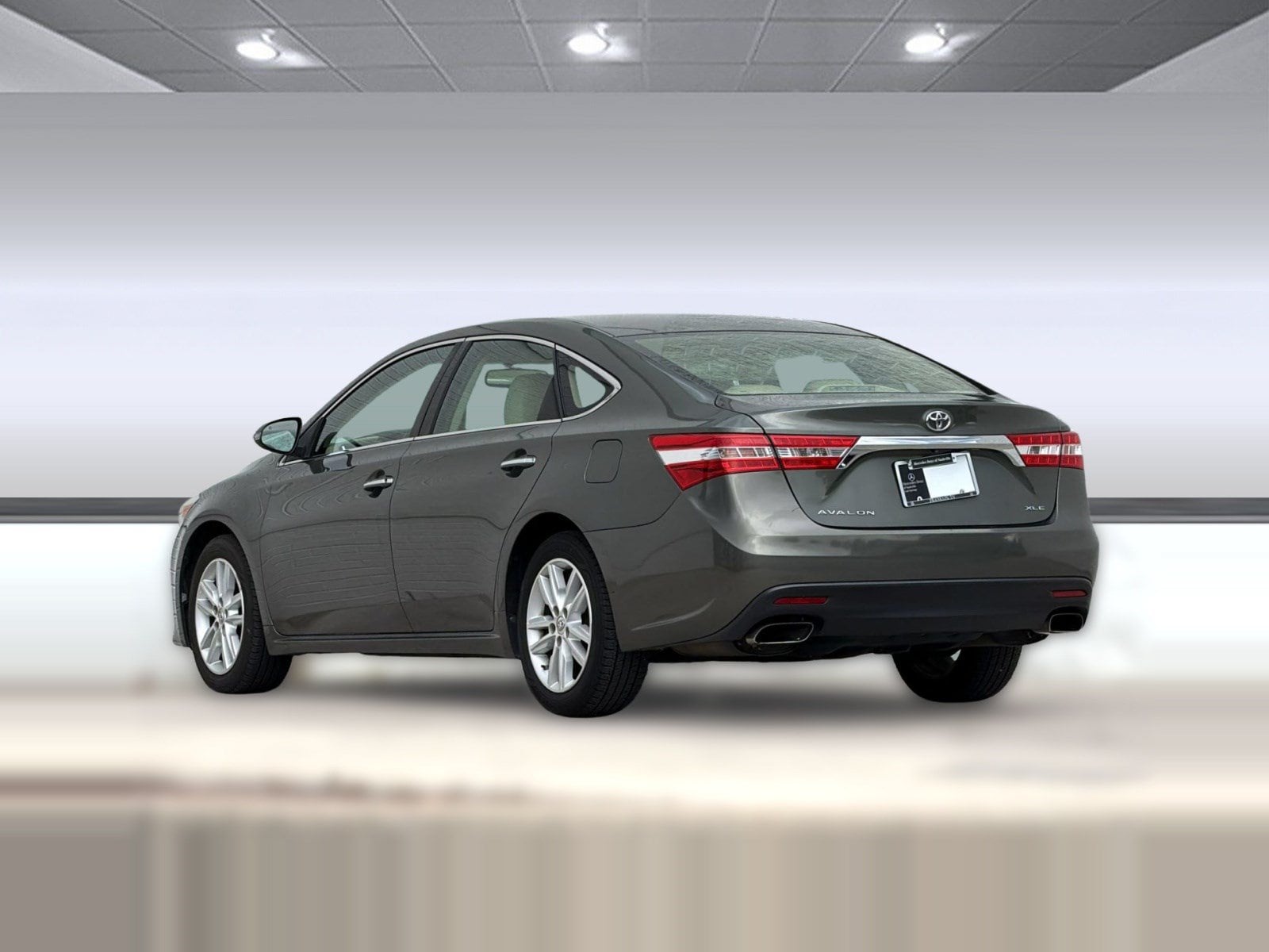 Avalon XLE Premium Sedan