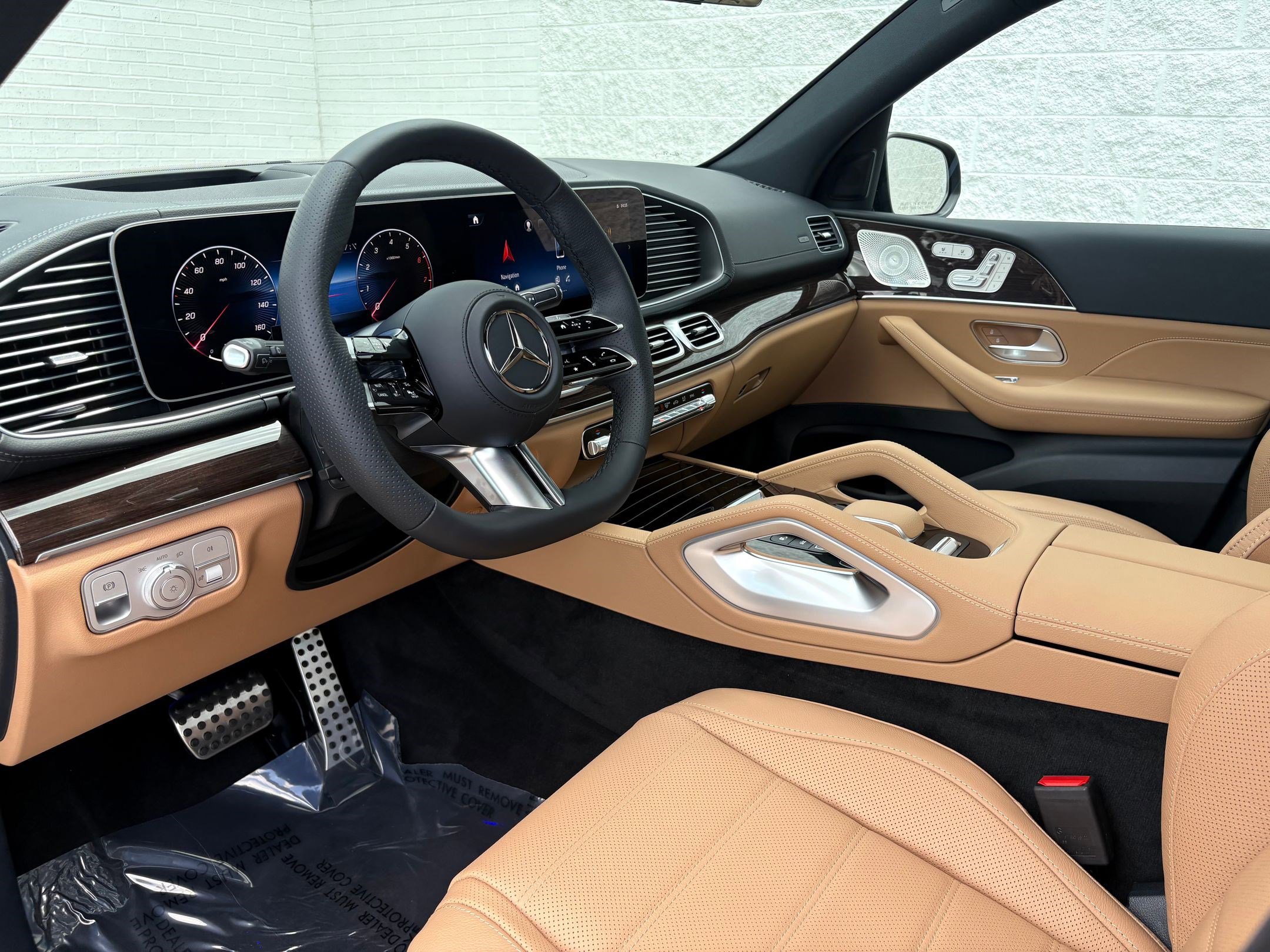 2026 Mercedes Benz GLS 450 4MATIC photo 3