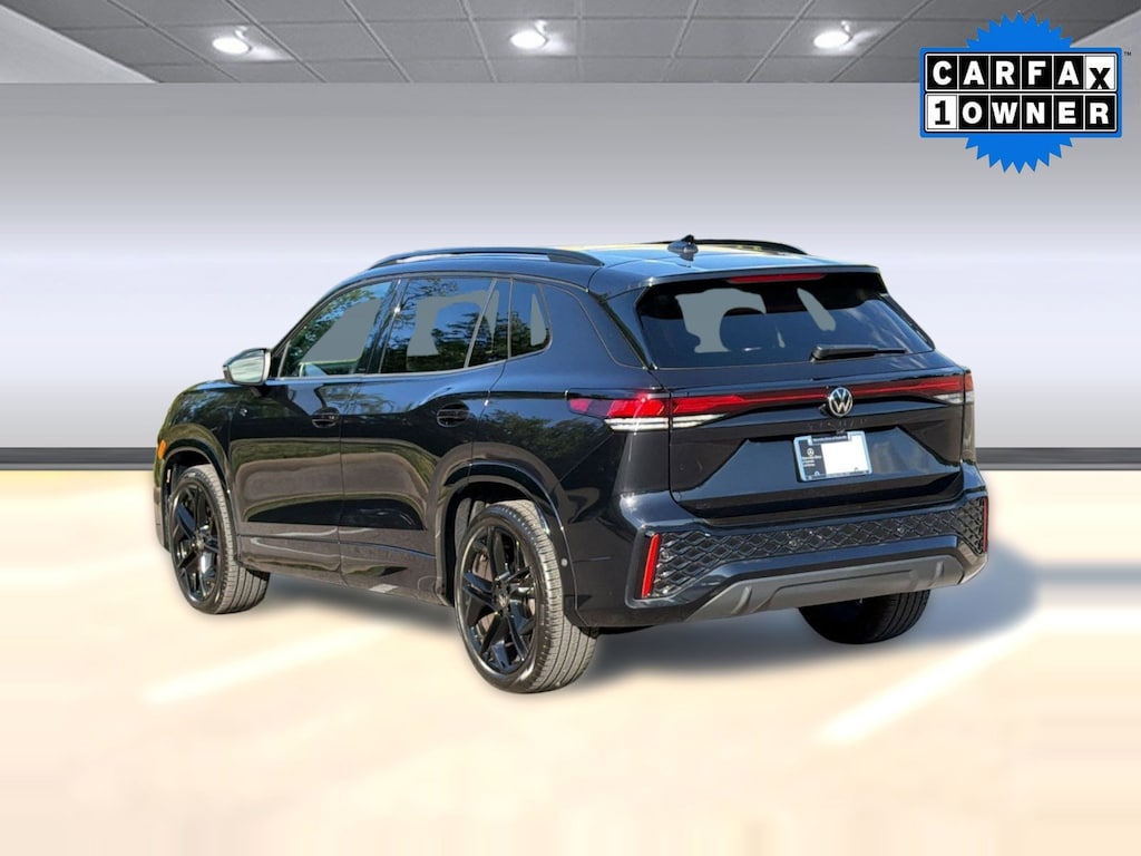 Used 2026 Volkswagen Tiguan SE R-Line Black SUV