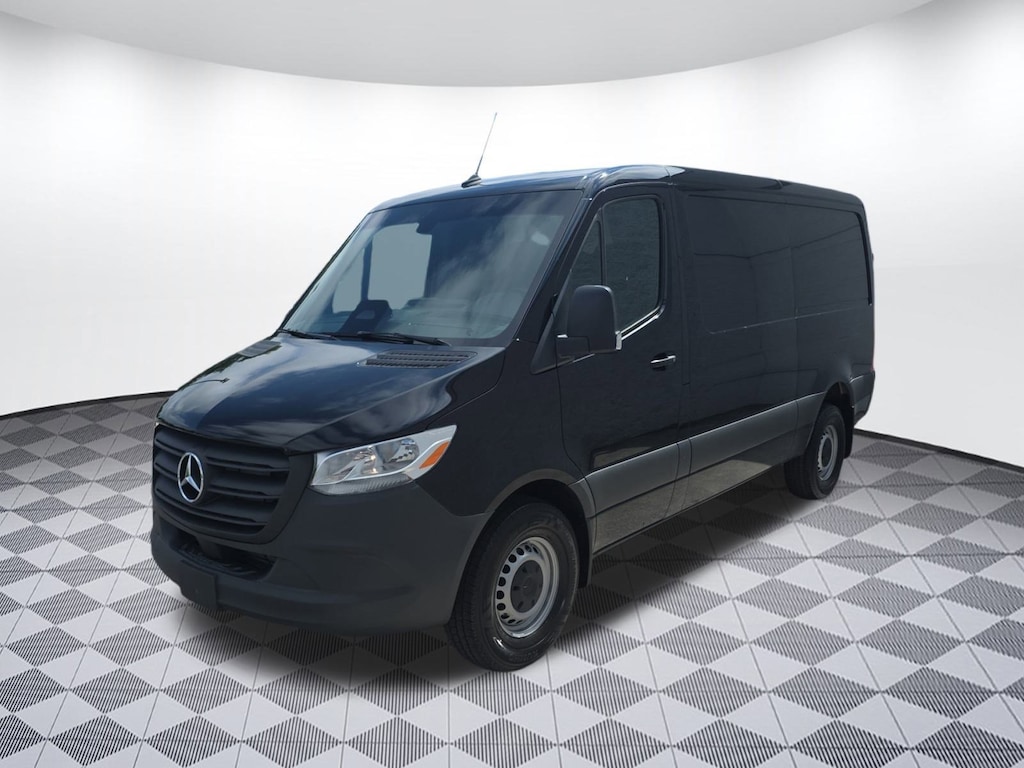 New 2025 Mercedes-Benz Sprinter Cargo Van 2500 Standard Roof I4 Diesel 144" RWD 2500 Standard Roof I4 Diesel 144 RWD