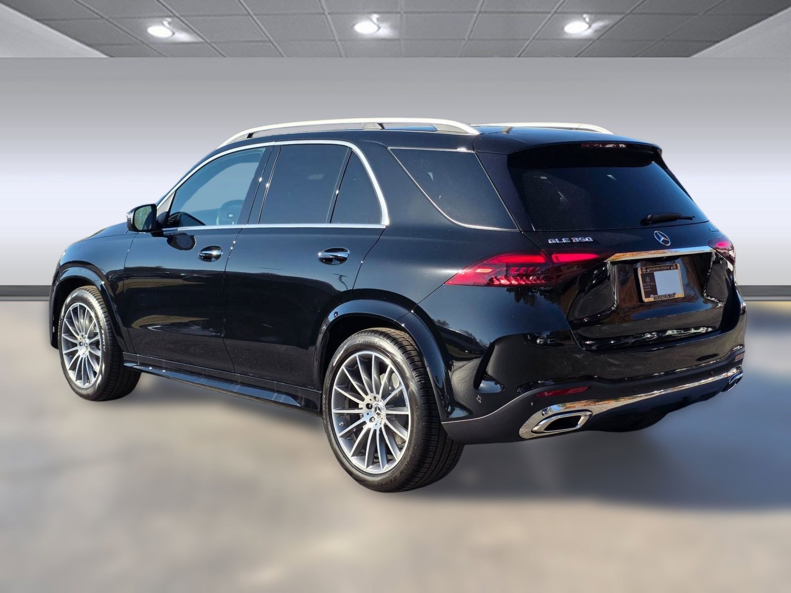 2026 Mercedes Benz GLE 350 4MATIC photo 3
