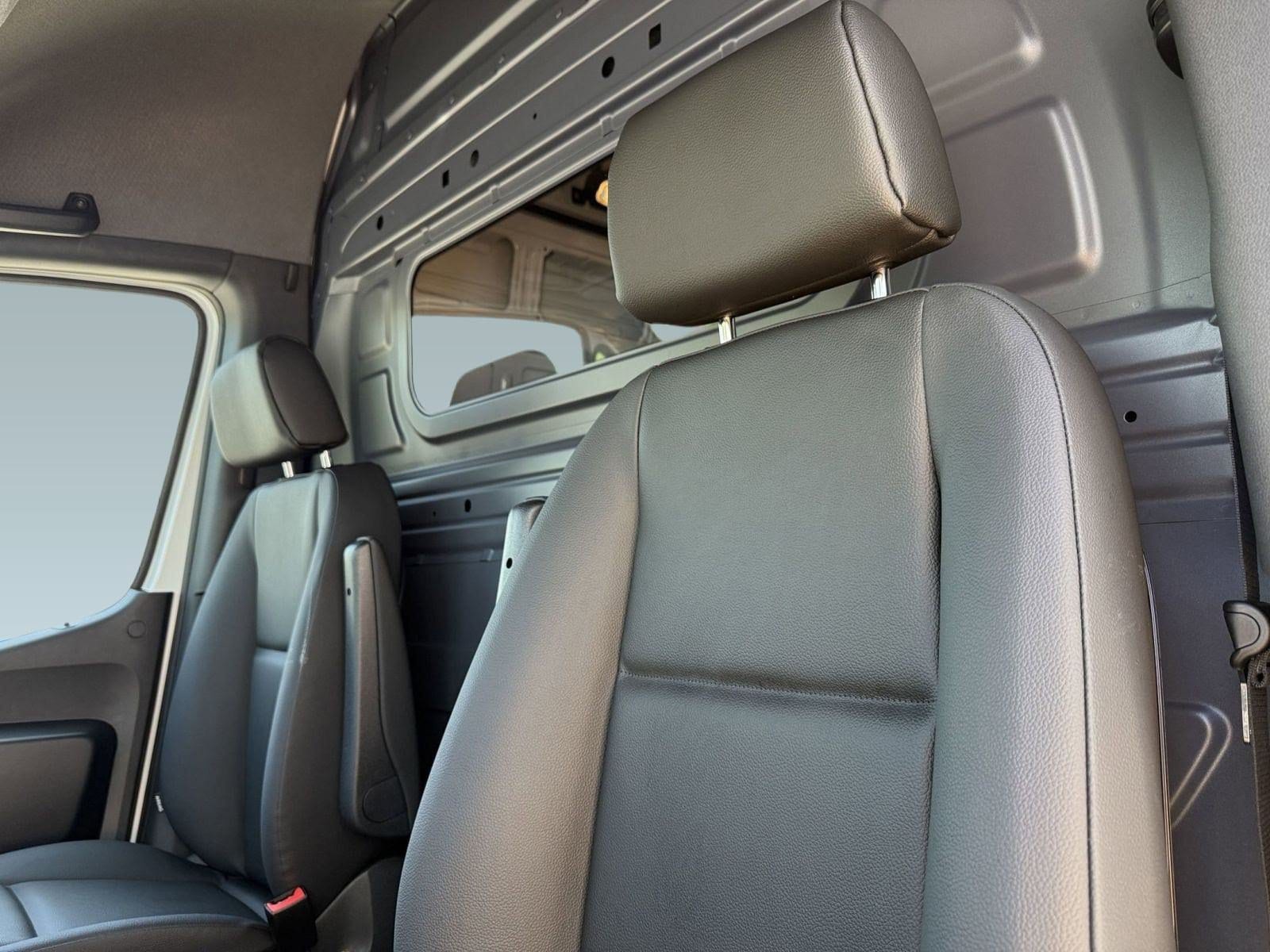 2025 Mercedes-Benz Sprinter Cargo Van Base - Photo 30