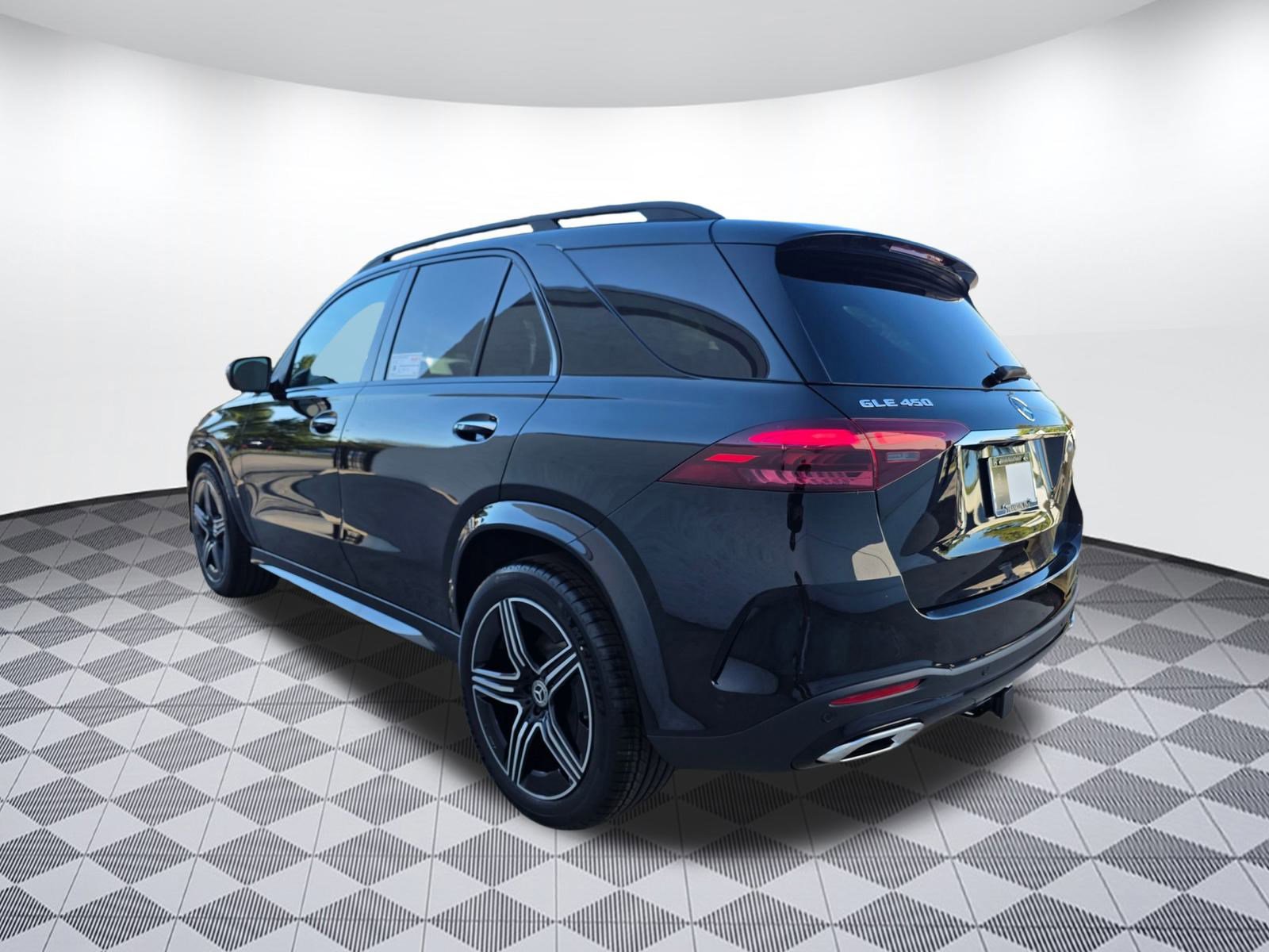 2026 Mercedes Benz GLE 450 4MATIC photo 2