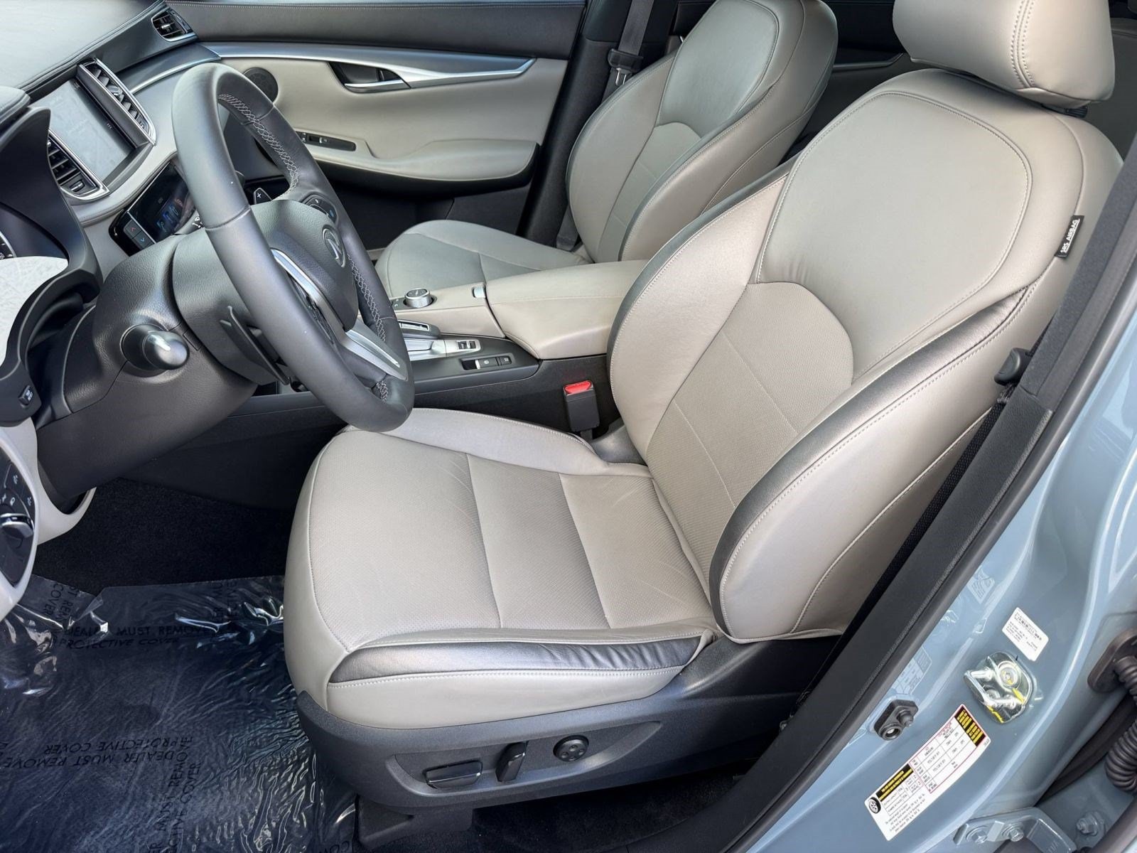 2023 INFINITI QX50 LUXE SUV
