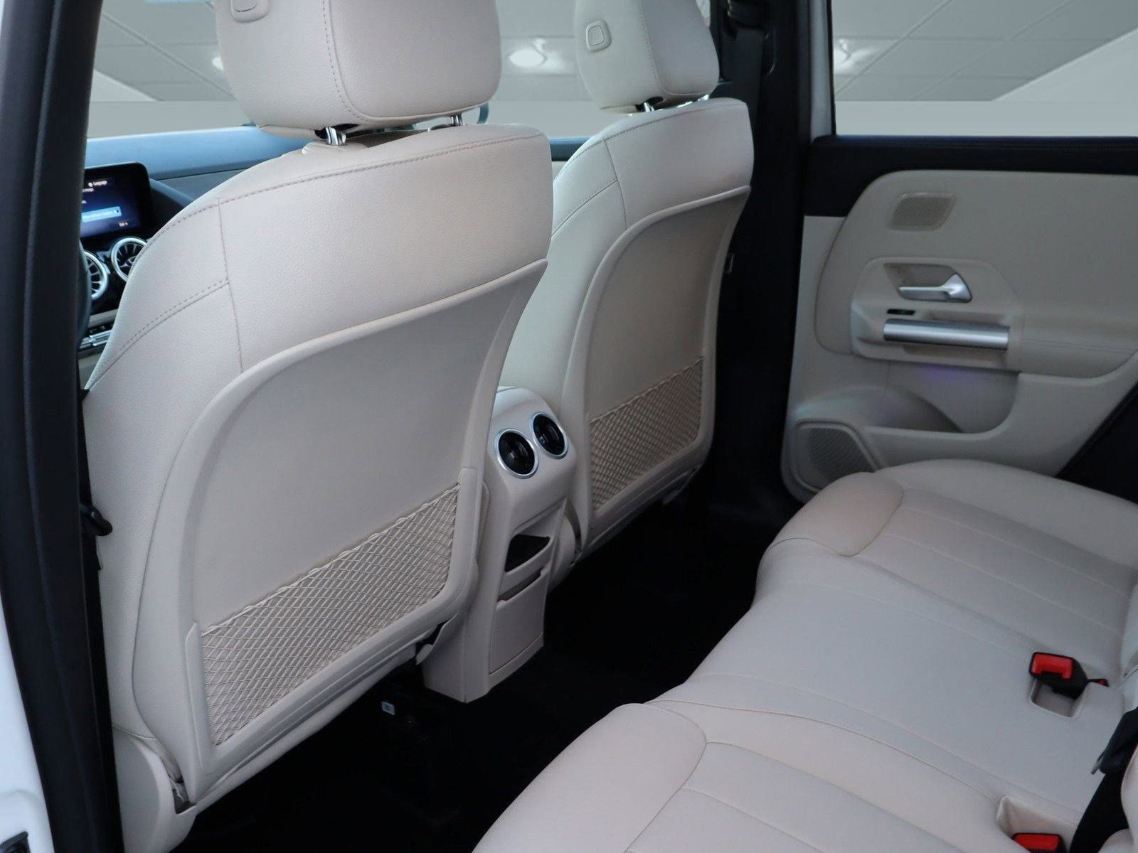 2025 Mercedes-Benz GLA GLA250 - Photo 27