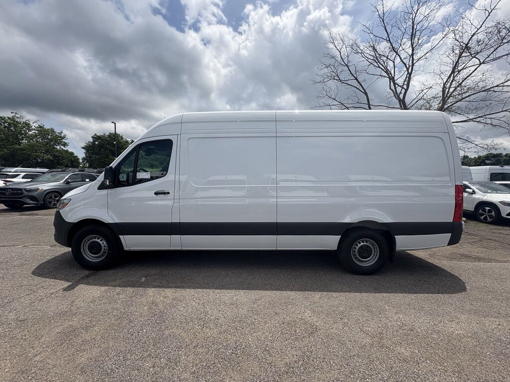 New 2025 Mercedes-Benz Sprinter Cargo Van 2500 High Roof I4 Diesel HO 170" RWD 2500 High Roof I4 Diesel HO 170 RWD