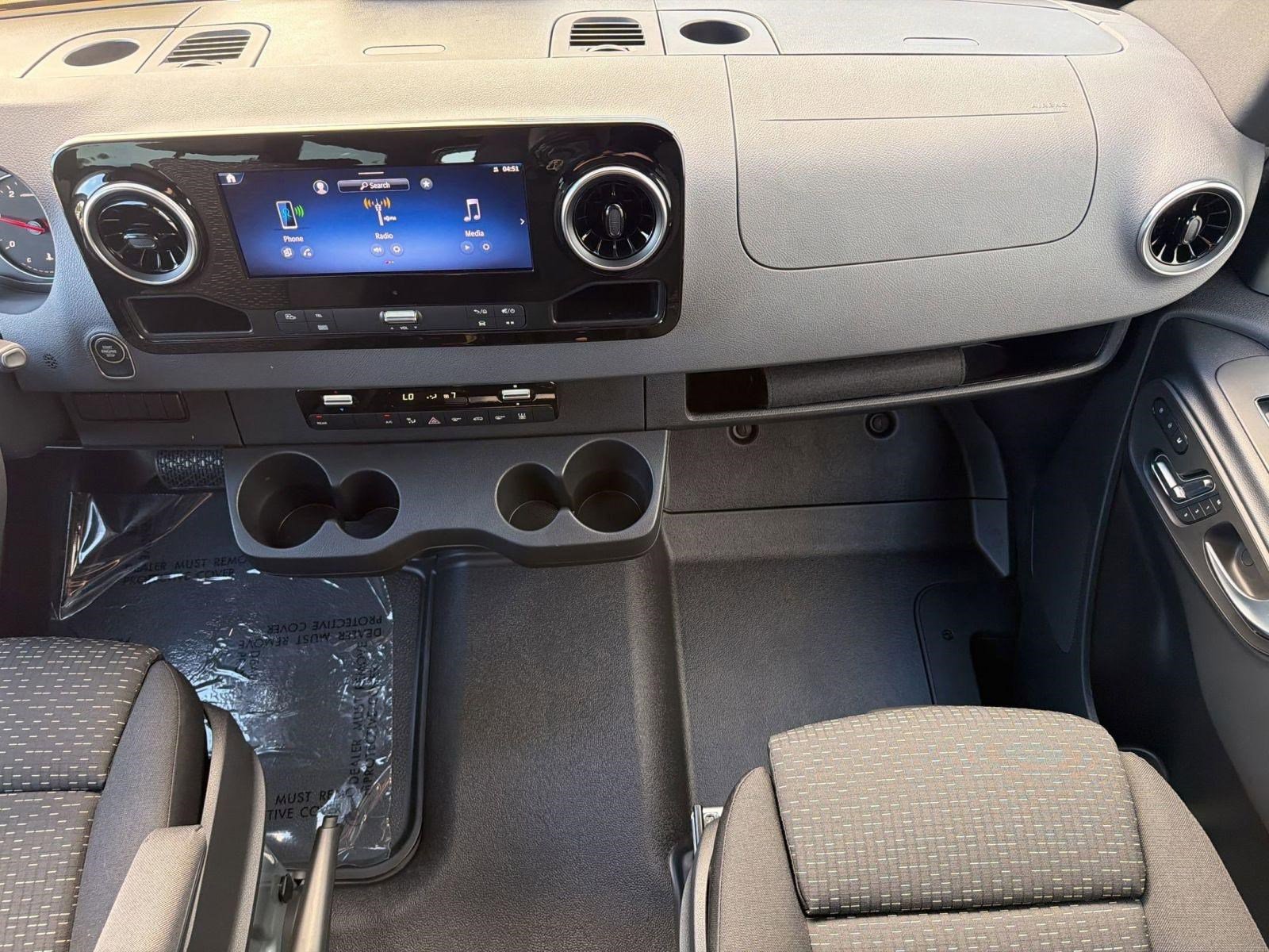 2025 Mercedes-Benz Sprinter Passenger Van Base - Photo 31