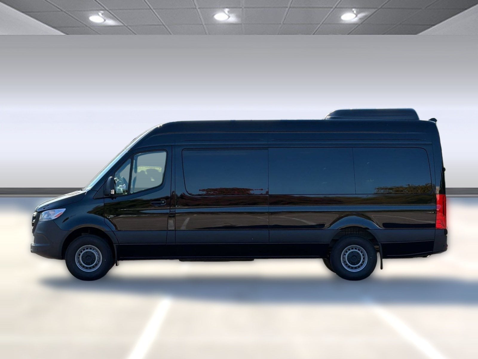 2026 Mercedes-Benz Sprinter Passenger Van Sprinter 2500 High Roof 4-Cyl Diesel HO (2500 High 2500 High Roof I4 Diesel HO 170 RWD