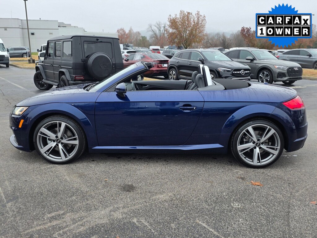 2022 Audi TT Quattro Roadster photo 2