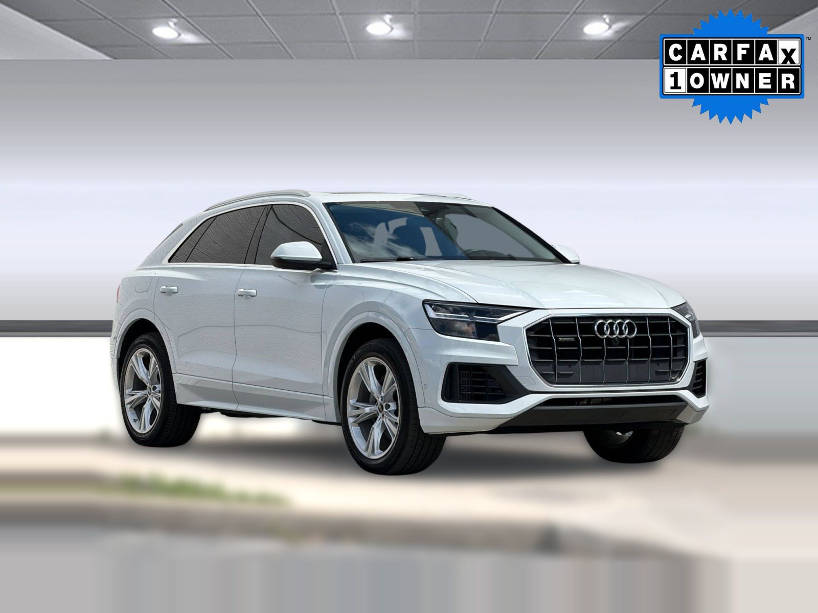Q8 Premium SUV
