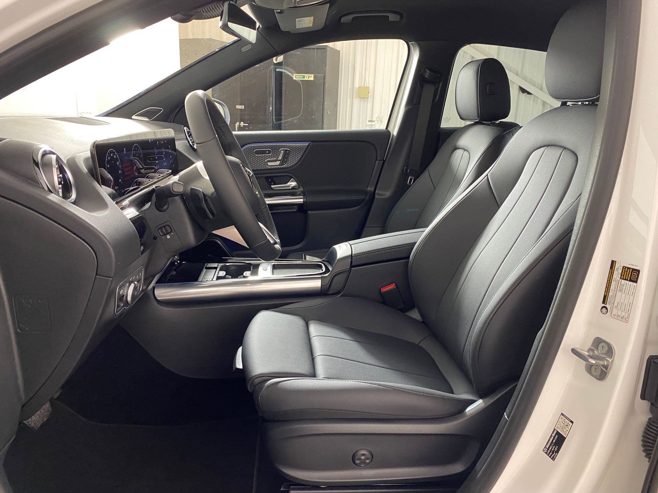 2026 Mercedes Benz GLA 250 4MATIC photo 3