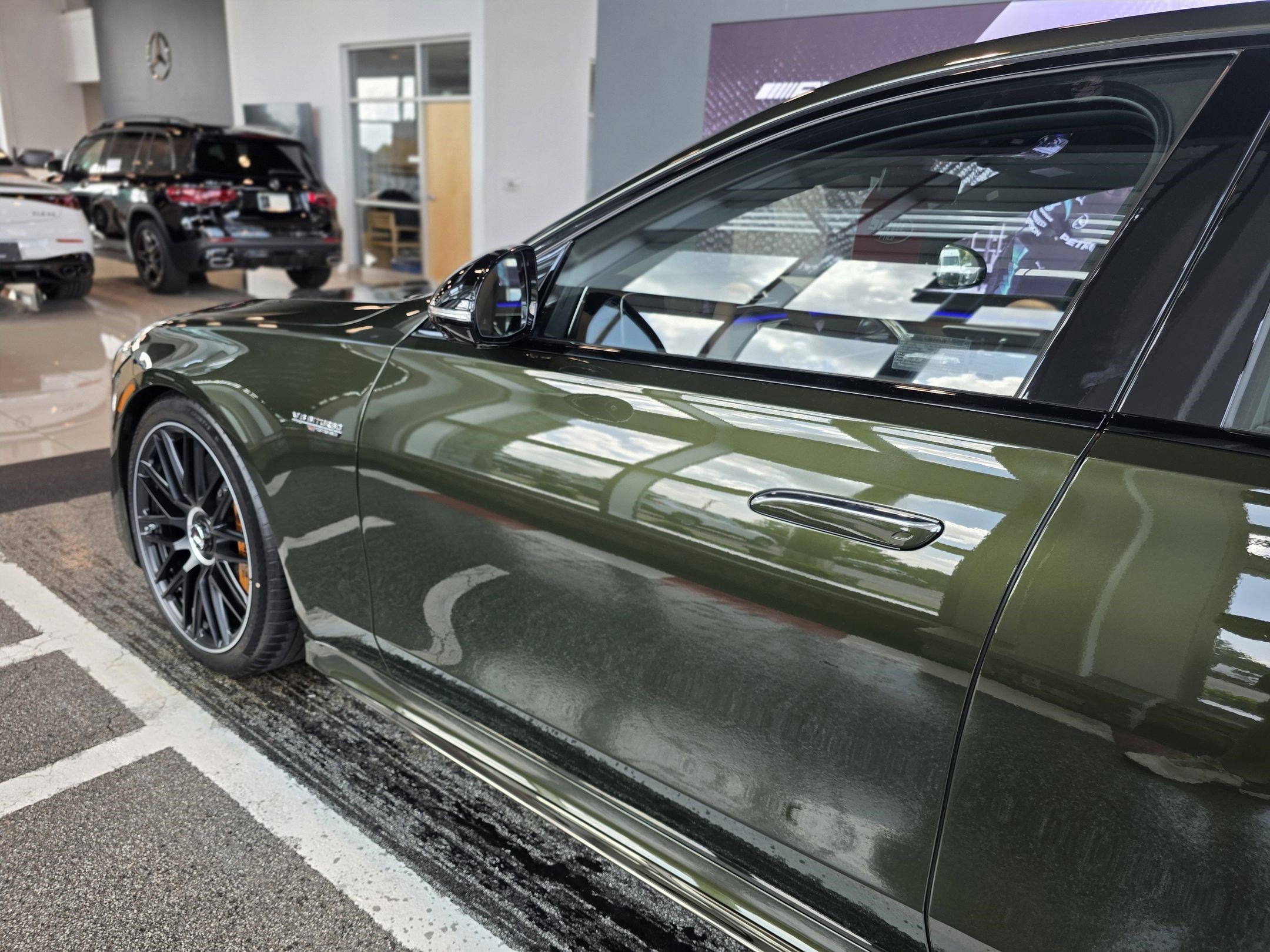 2025 Mercedes Benz S AMG 63 photo 2