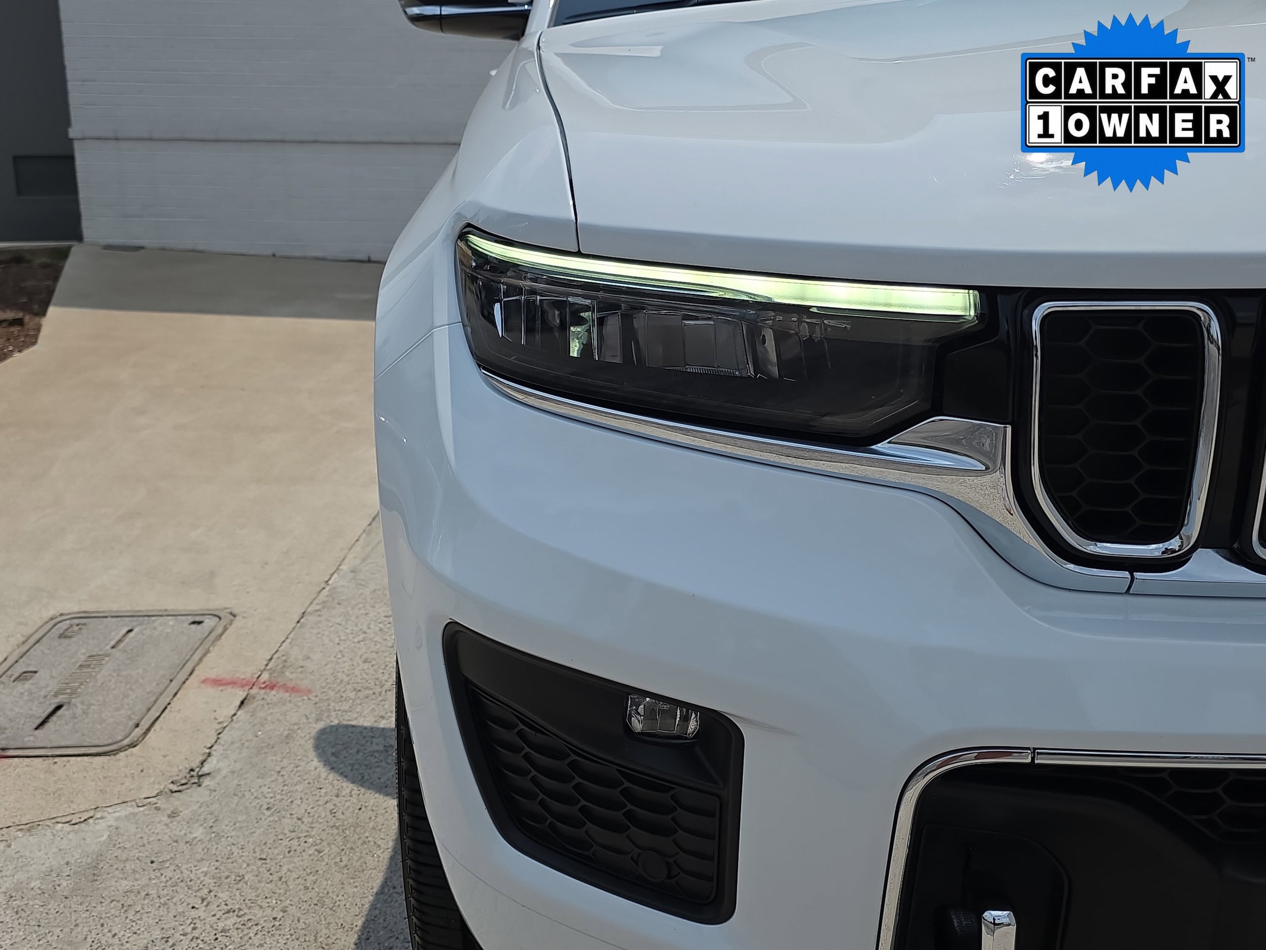 Used 2024 Jeep Grand Cherokee Overland with VIN 1C4RJHDG7R8595065 for sale in Franklin, TN
