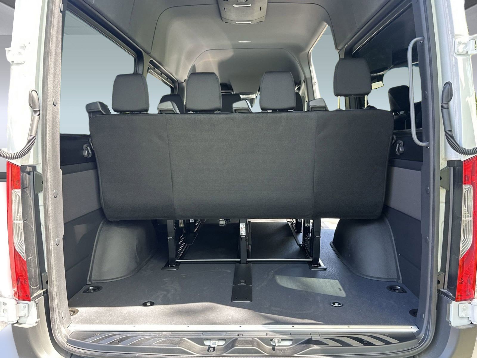 2024 Mercedes-Benz Sprinter Passenger Van Base - Photo 31
