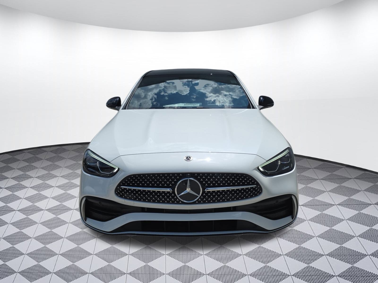 2025 Mercedes Benz C 300 photo 3