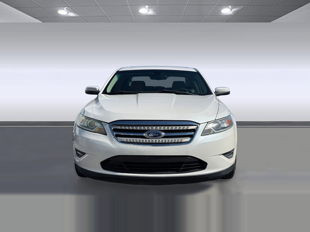 Used 2011 Ford Taurus SEL Sedan