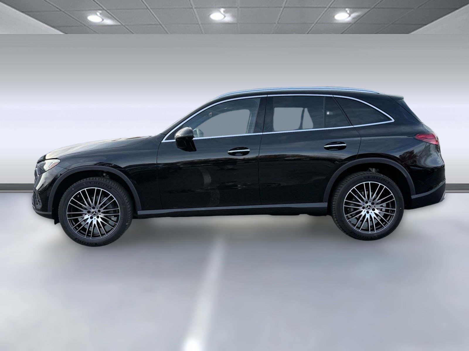 2026 Mercedes Benz GLC 300 4MATIC photo 2