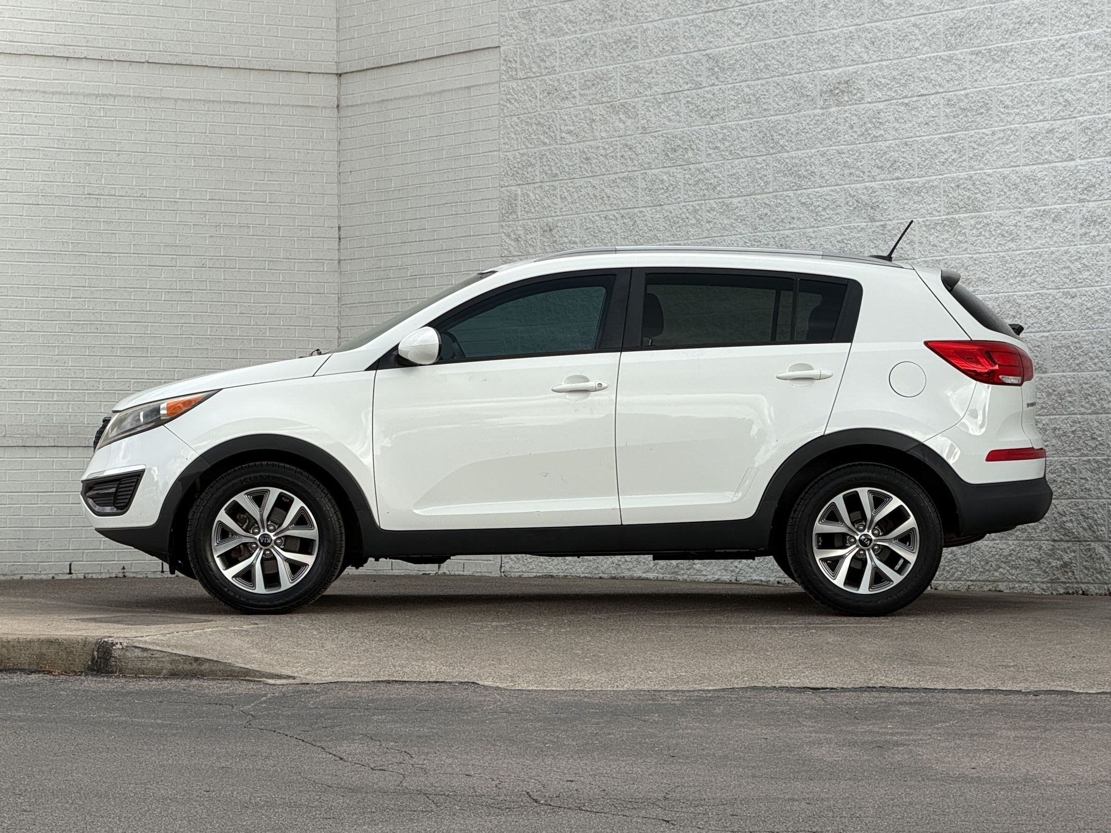 Used 2016 Kia Sportage LX with VIN KNDPB3AC8G7870566 for sale in Franklin, TN