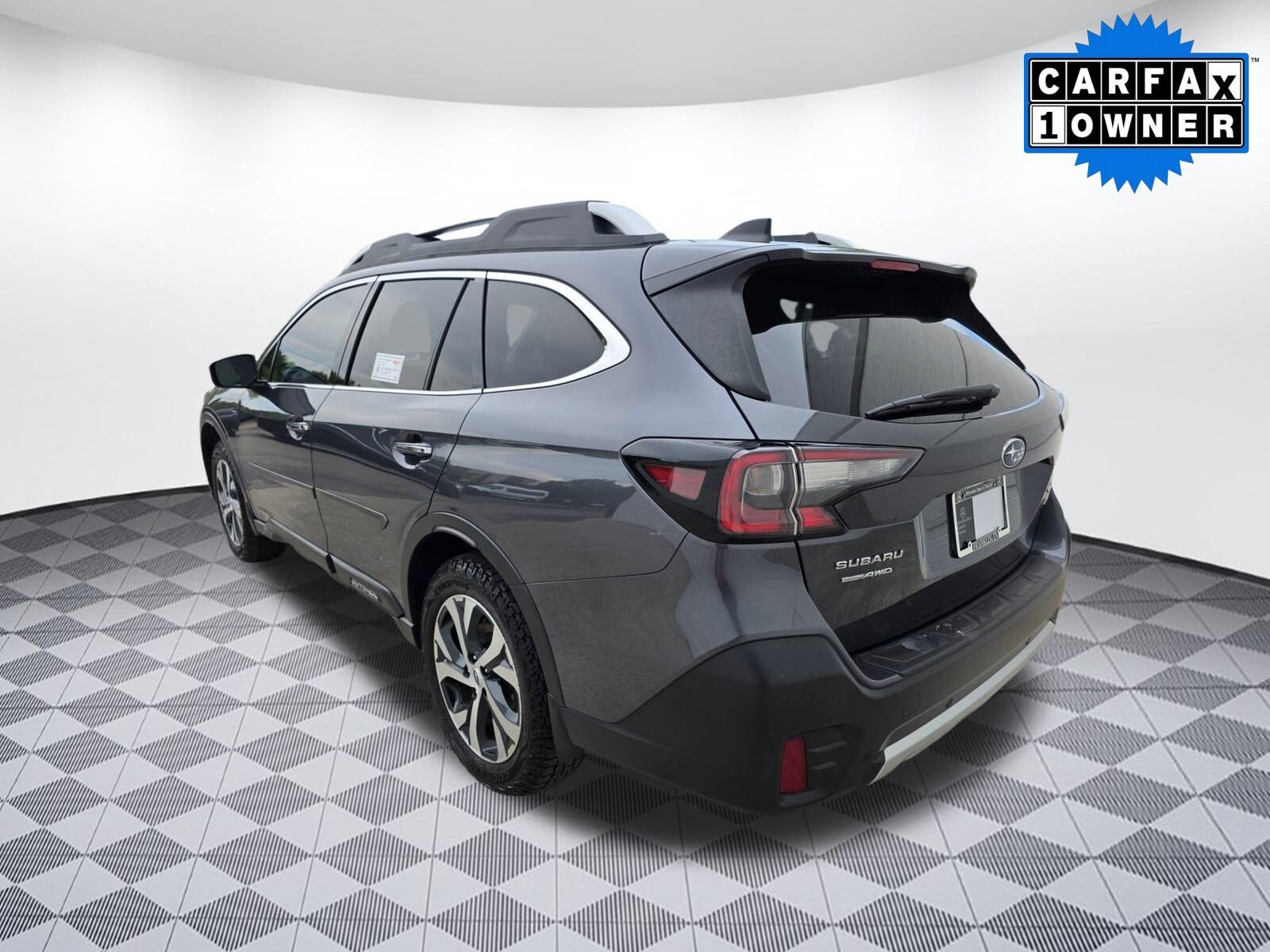 2021 Subaru Outback Touring XT photo 3