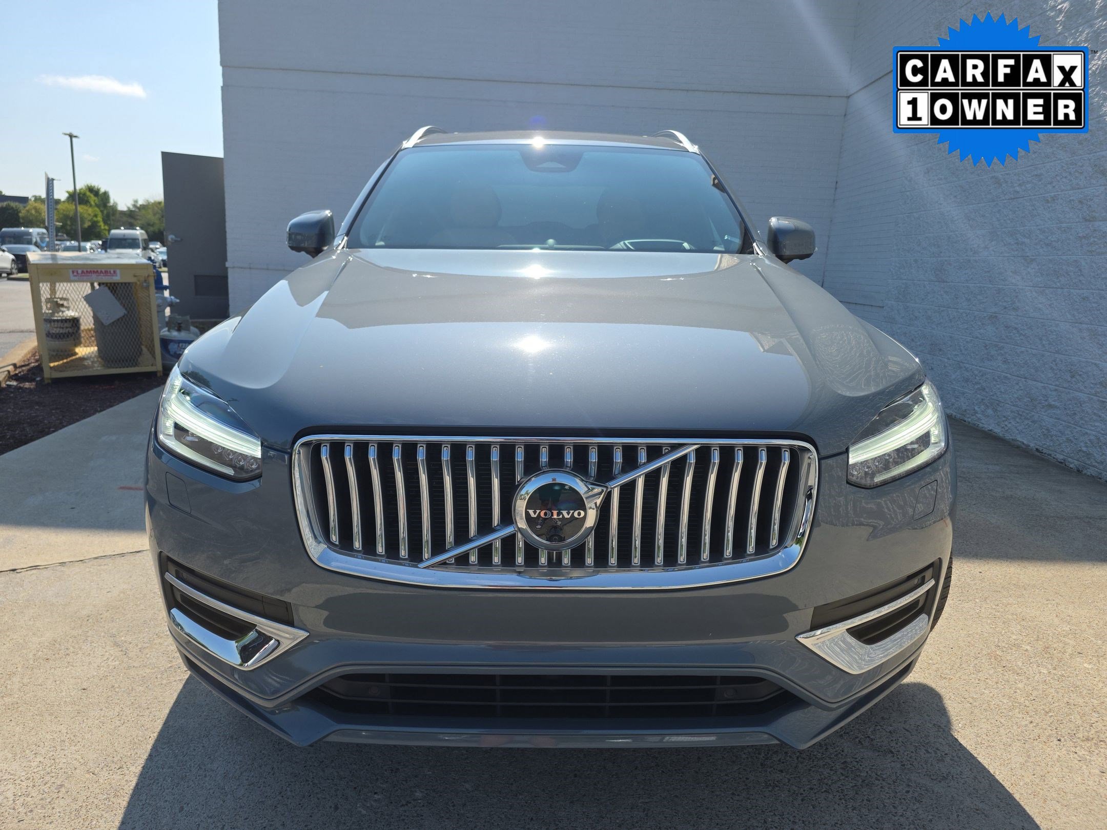 2023 Volvo XC90 Ultimate photo 2