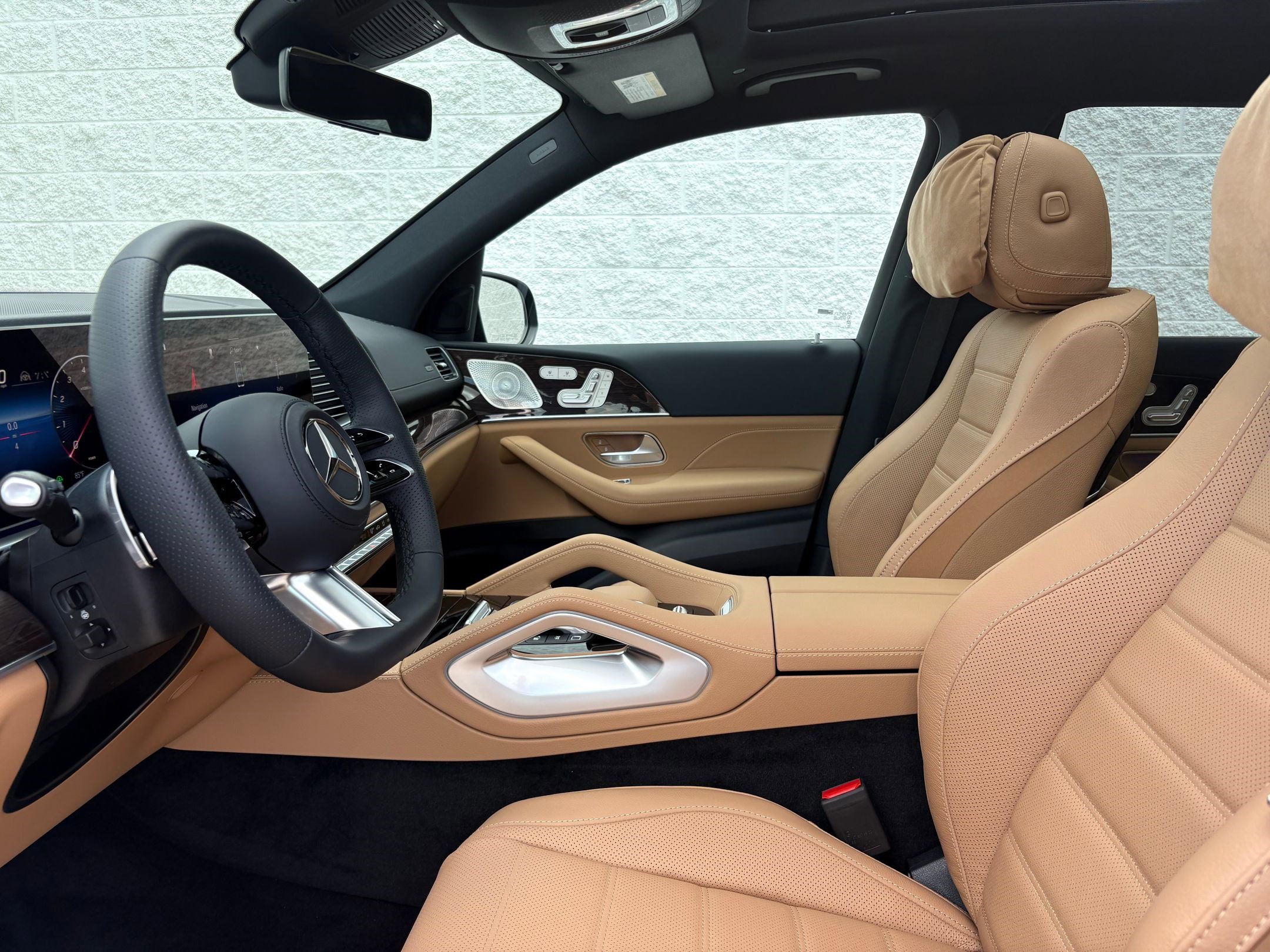 2026 Mercedes Benz GLS 450 4MATIC photo 4